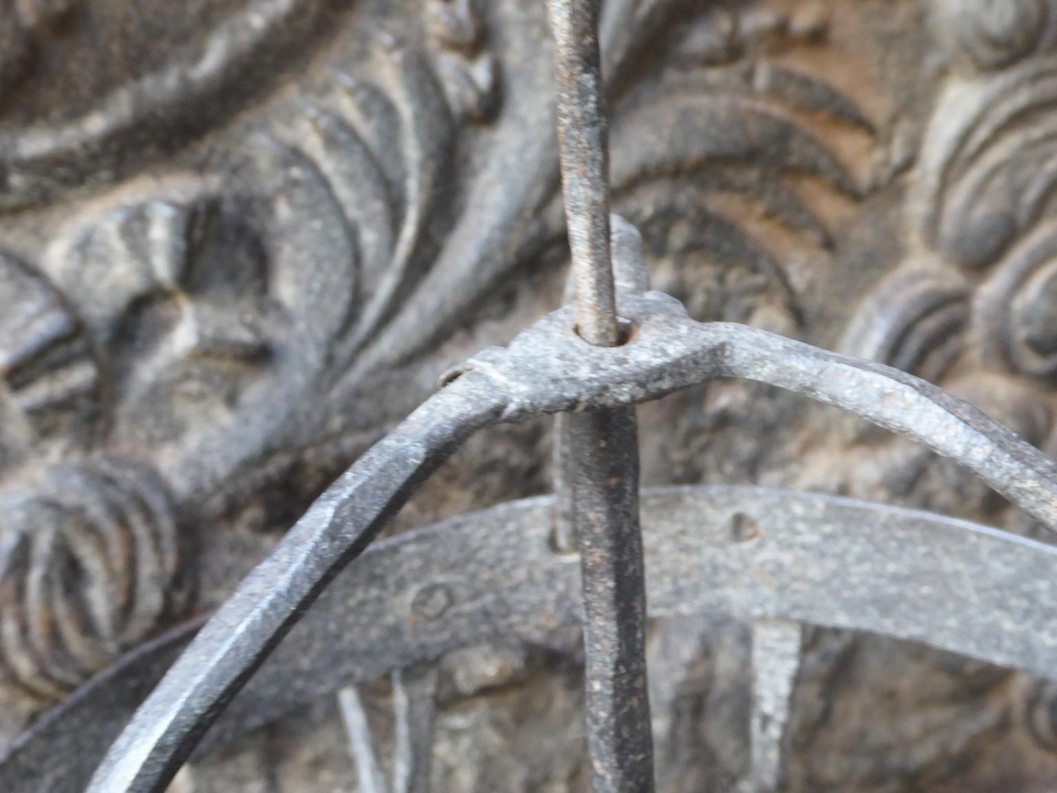 Antique Dutch Crown, 17th Century In Good Condition For Sale In Amerongen, NL