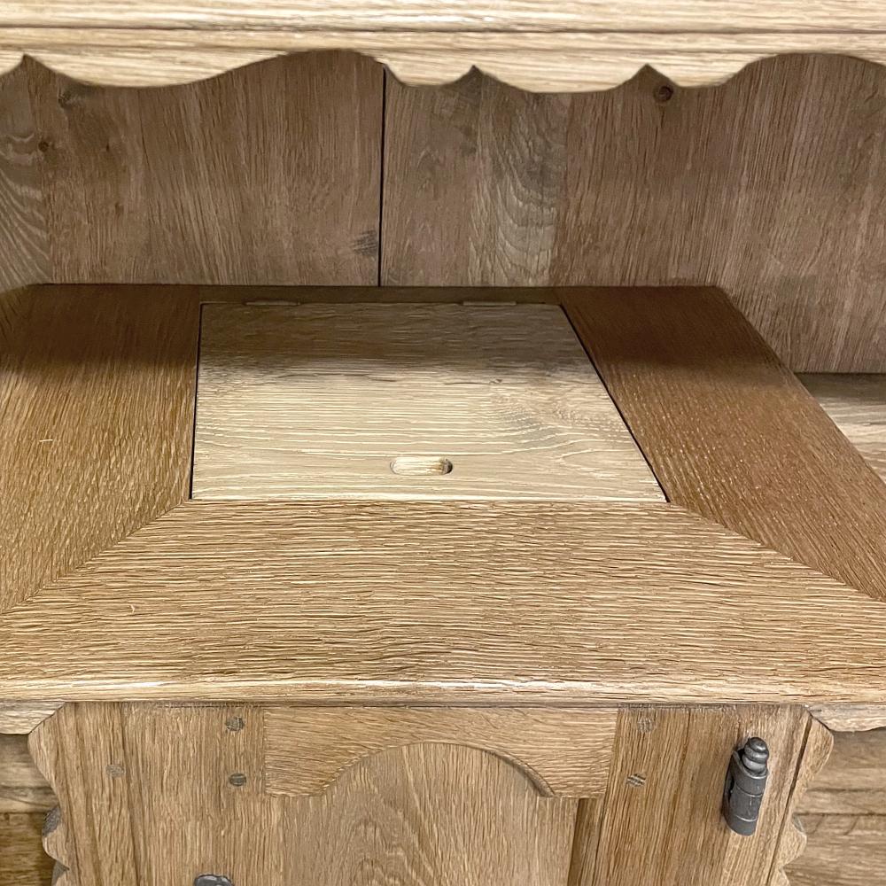 Armoire hollandaise ancienne Vaisselier en chêne rayé en vente 7