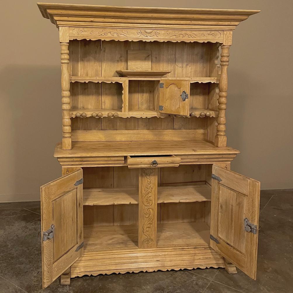 Antique Dutch Cupboard ~ Vaisselier in Stripped Oak In Good Condition For Sale In Dallas, TX