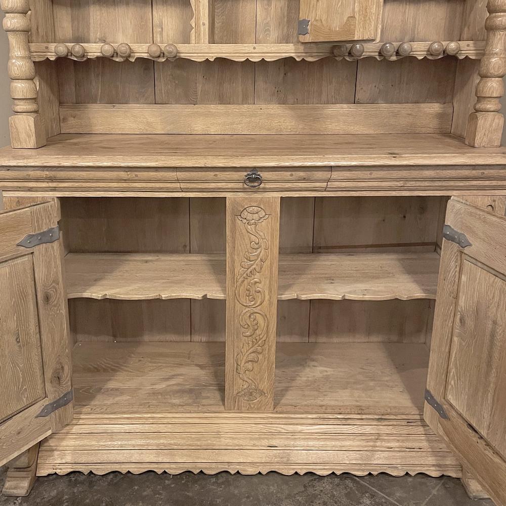 Armoire hollandaise ancienne Vaisselier en chêne rayé Bon état - En vente à Dallas, TX