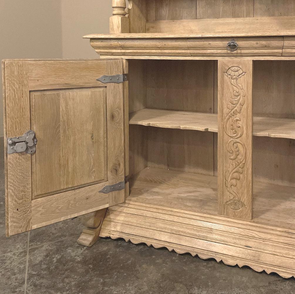 Acier Armoire hollandaise ancienne Vaisselier en chêne rayé en vente