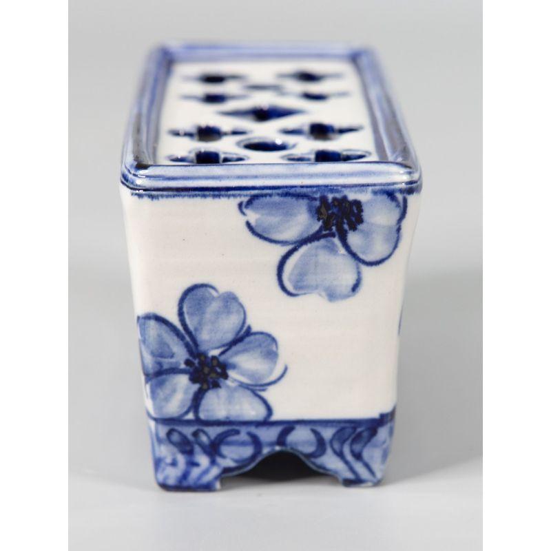 delft flower brick