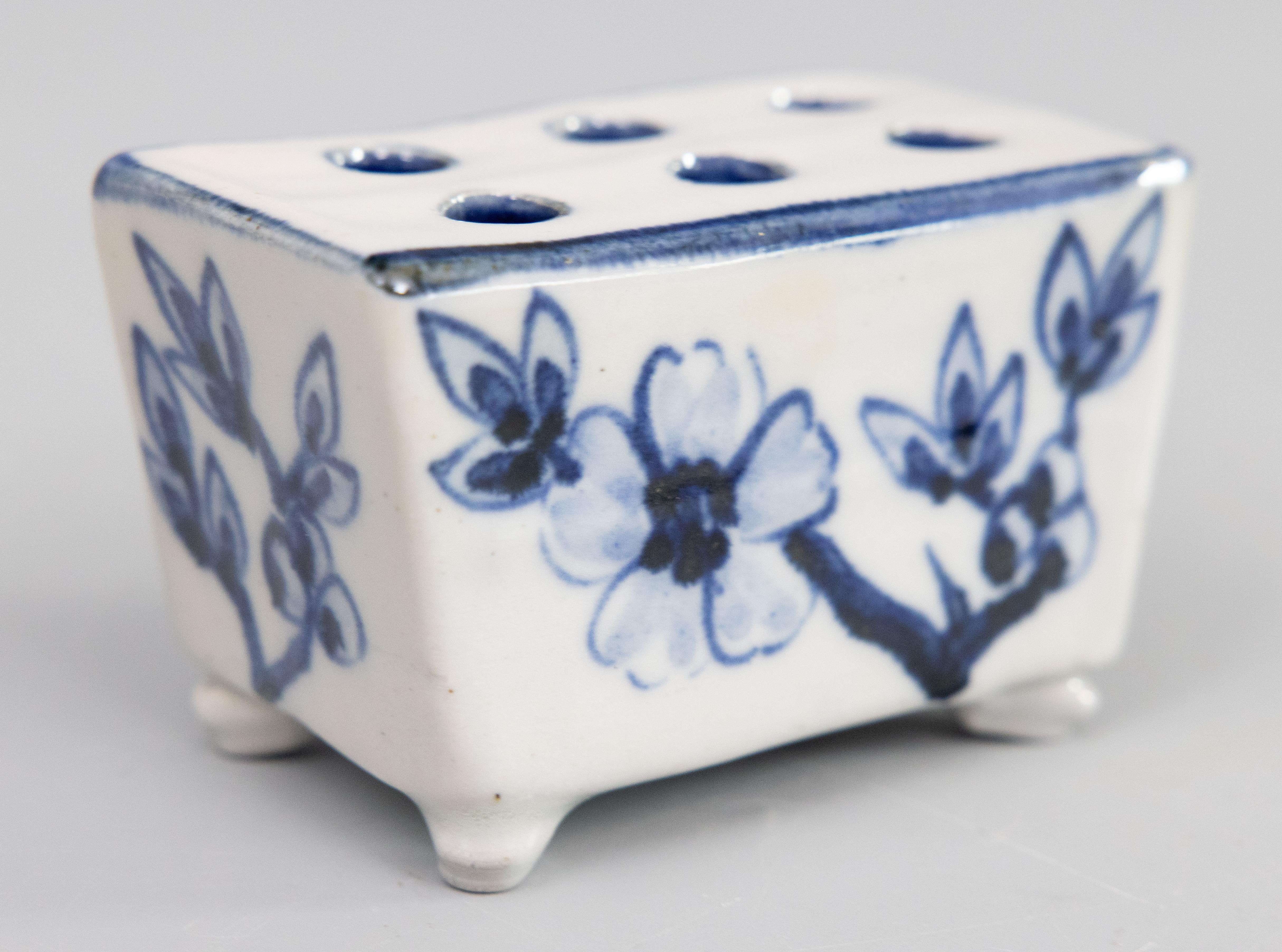 Antico vaso olandese Delft Faience Flower Brick, circa 1900 in vendita 2