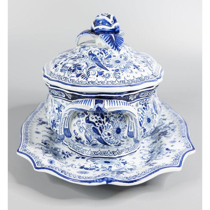 Antique Dutch Delft Faience Lidded Tureen with Platter In Good Condition In Pearland, TX