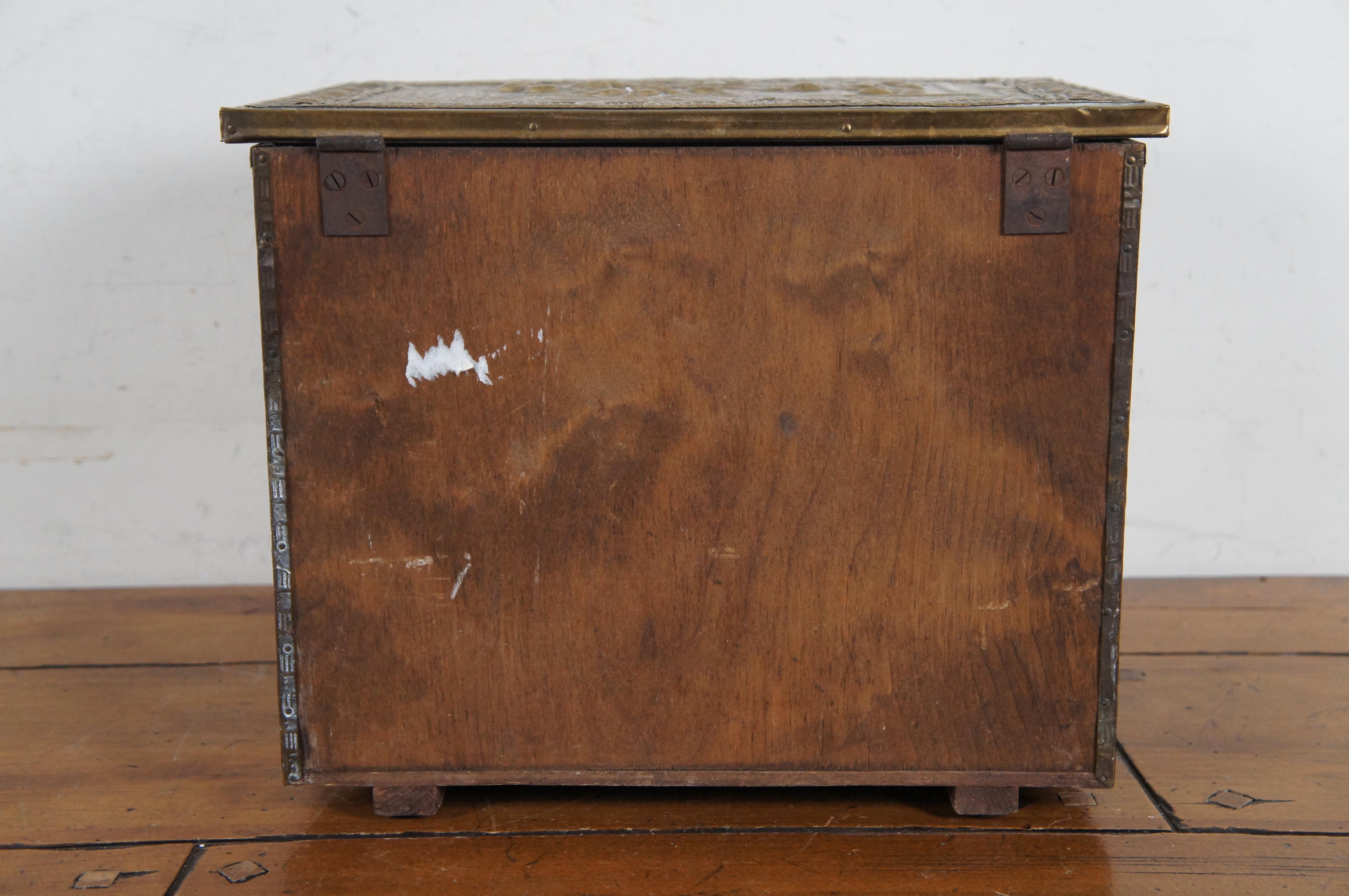 20th Century Antique Dutch Embossed Brass Fireside Tavern Coal Bin Fire Box Scuttle 15