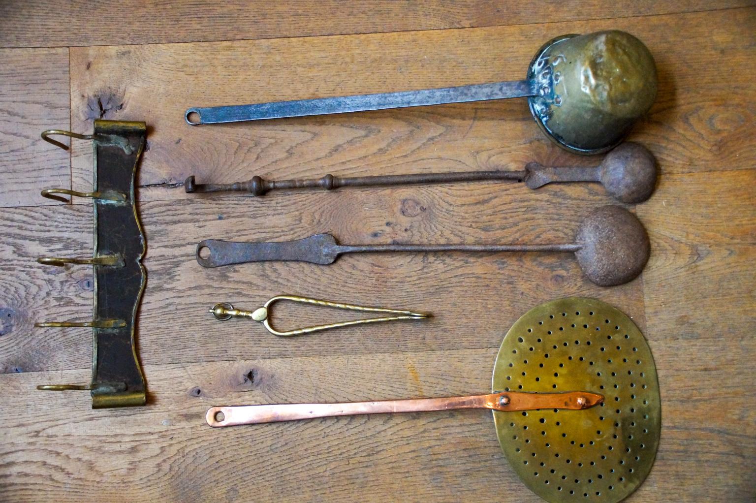 Antikes niederländisches Kaminbesteck, Kaminwerkzeuge, 18.-19. Jahrhundert im Angebot 6