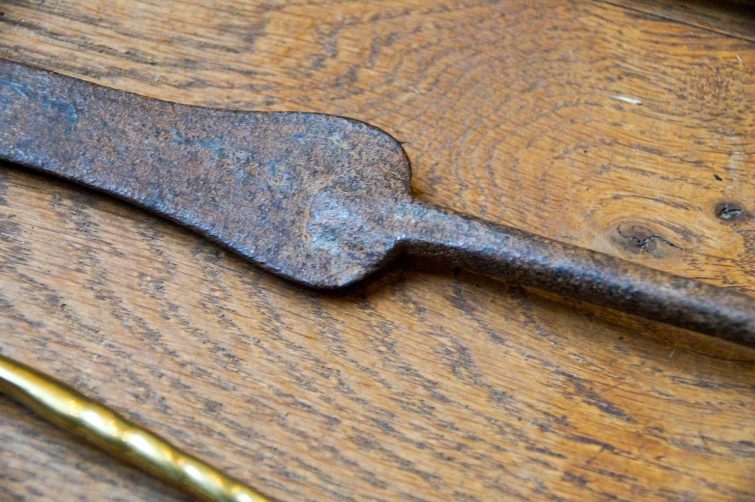 Antikes niederländisches Kaminbesteck, Kaminwerkzeuge, 18.-19. Jahrhundert im Angebot 9