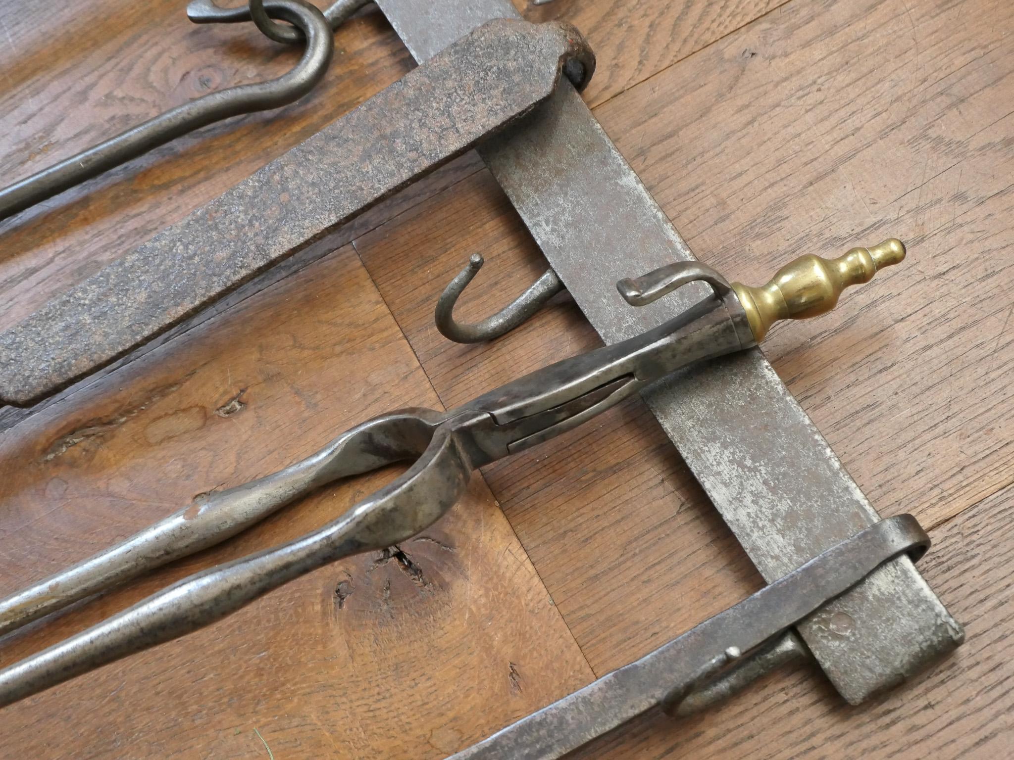 Ensemble d'outils de cheminée néerlandais antique, outils de cuisine, 18ème siècle en vente 4