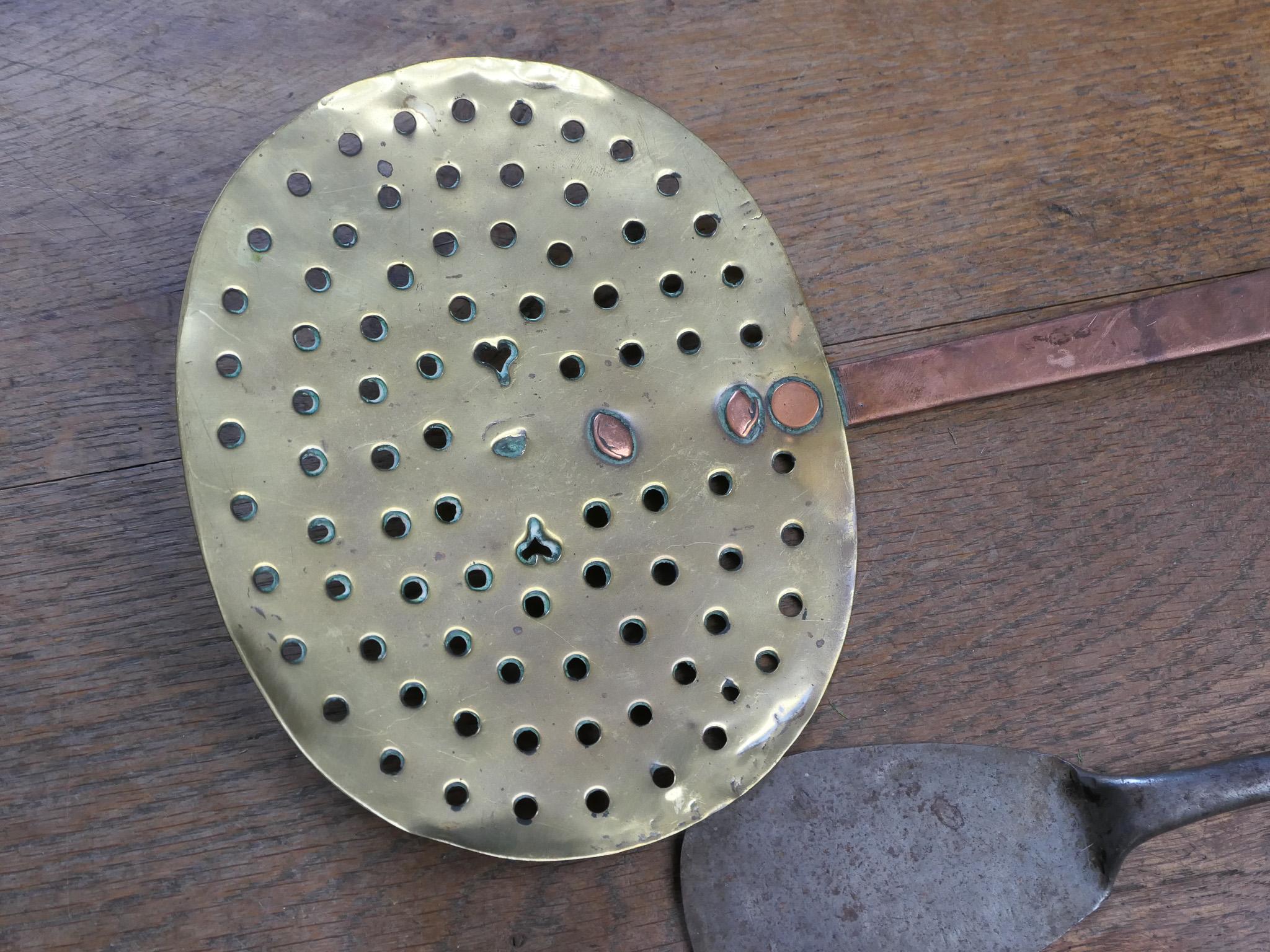 Ensemble d'outils de cheminée néerlandais antique, outils de cuisine, 18ème siècle en vente 7
