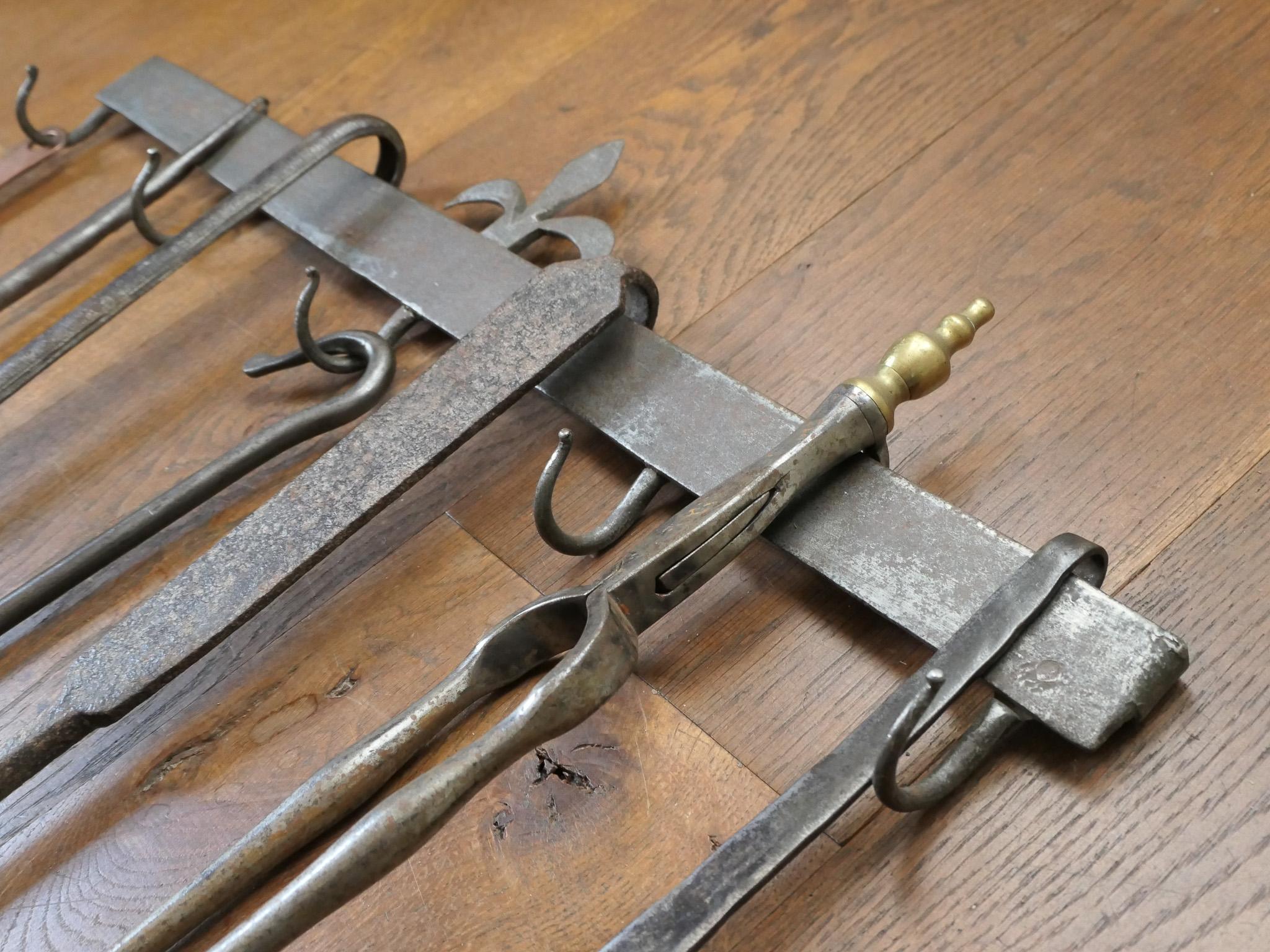 Ensemble d'outils de cheminée néerlandais antique, outils de cuisine, 18ème siècle en vente 8
