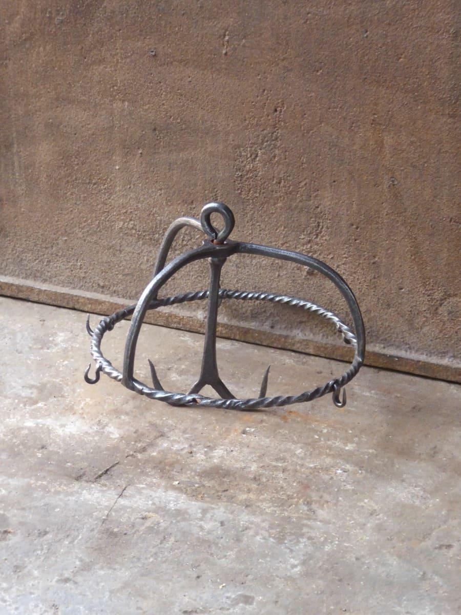 Antiguo Estante de Juego Holandés, Siglo XVIII, Periodo Luis XV en Bueno estado para la venta en Soest, NL