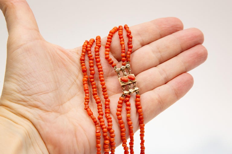 Collier en corail rouge et perles tibétaine