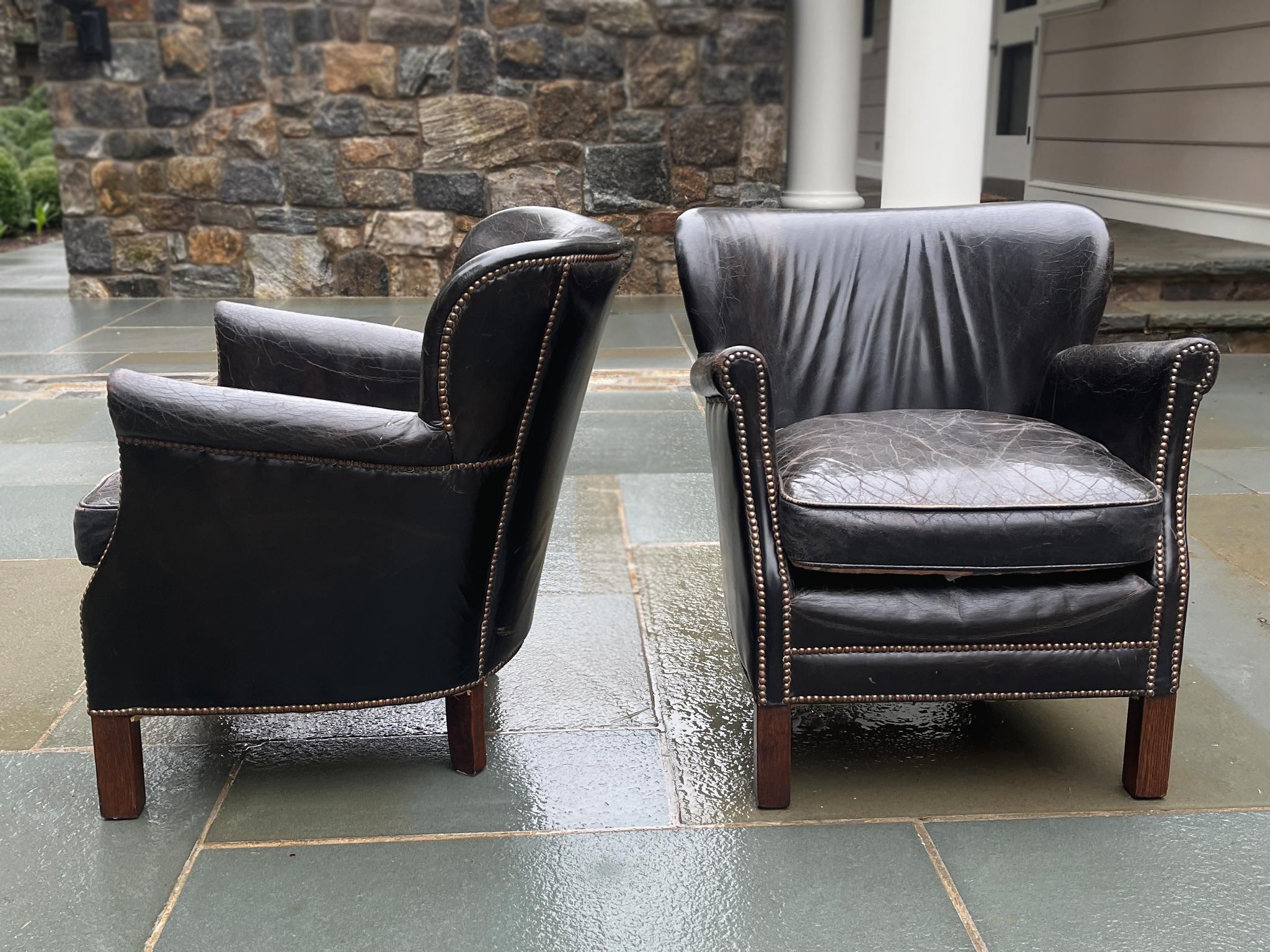 Antique Dutch Leather Club Chairs With Reversible Seats - A Pair In Good Condition For Sale In New York, NY