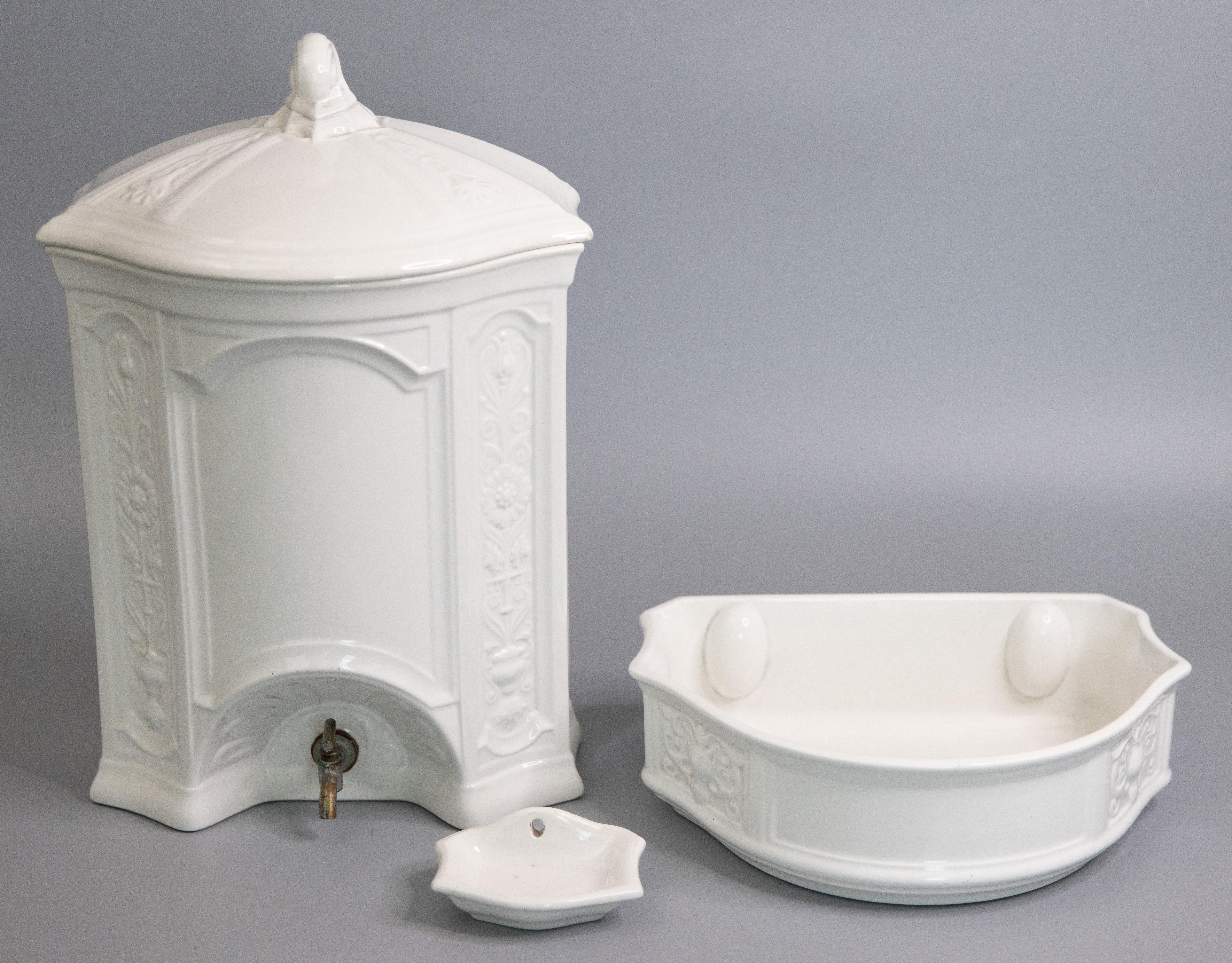 Antique Dutch Maastricht White Ironstone Wall Lavabo Fountain For Sale 3