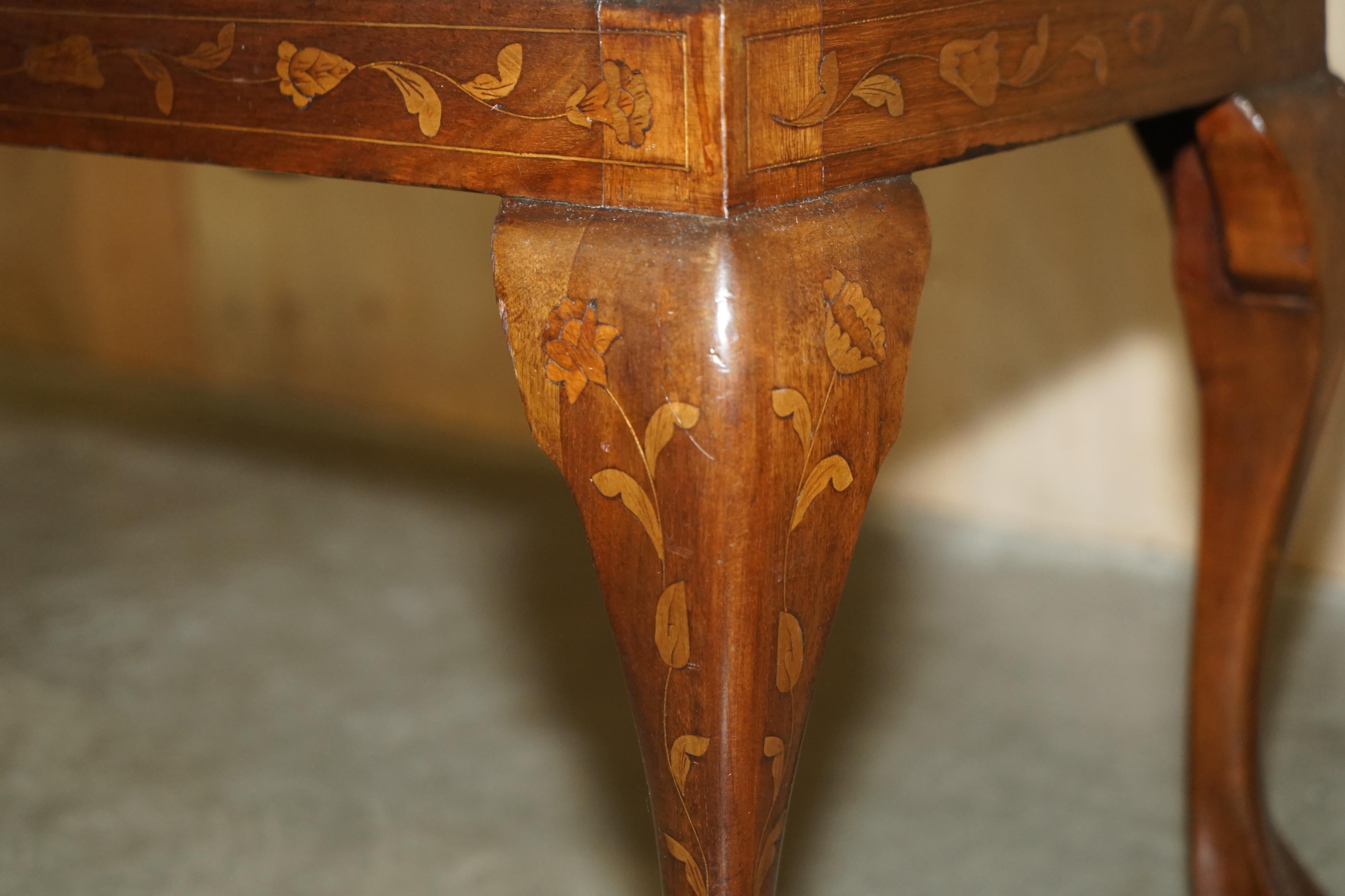 ANTIQUE DUTCH MARQUETRY INLAID CLAW & BALL FEET CHESTERFiELD BROWN LEATHER BENCH For Sale 5