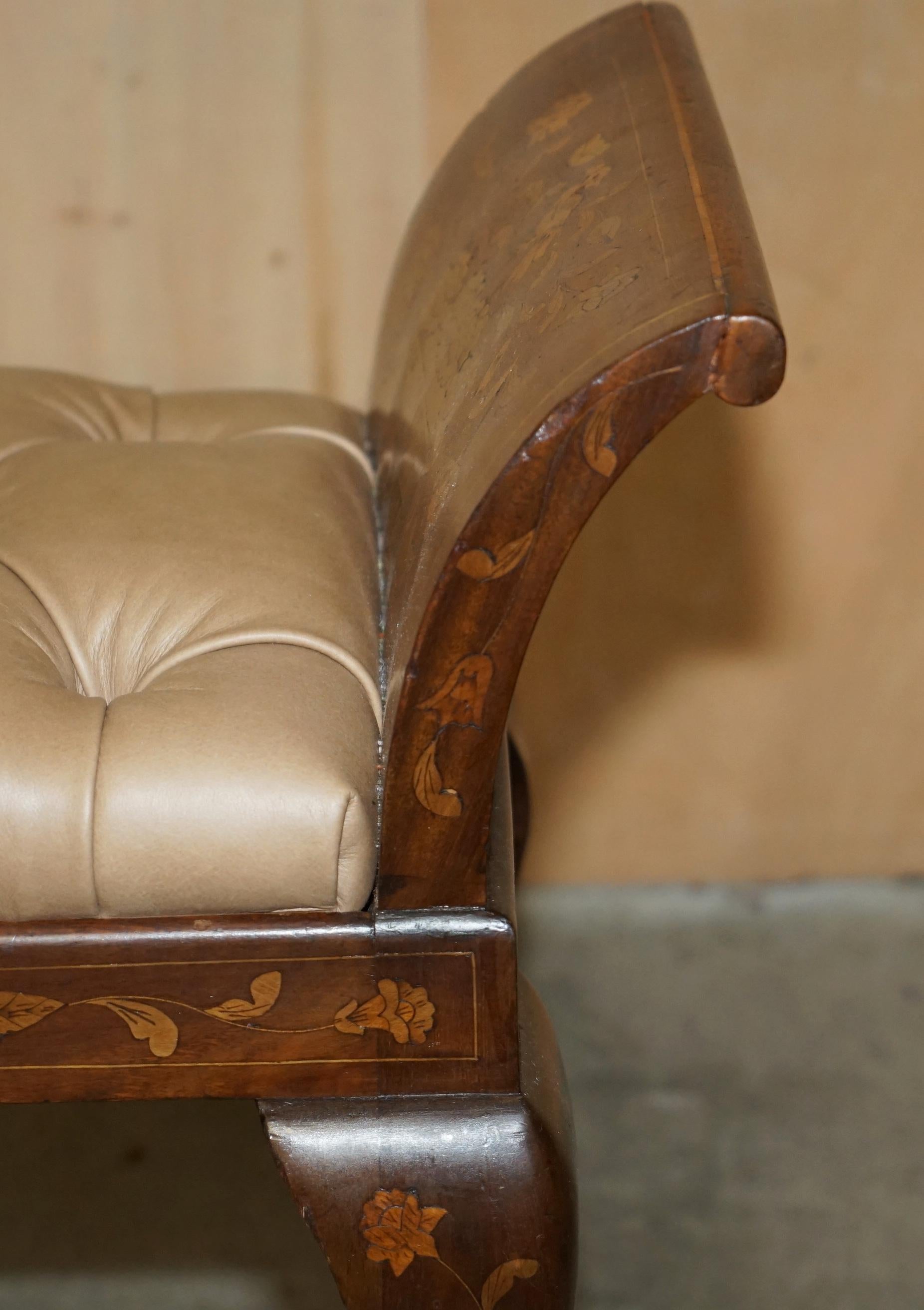 ANTIQUE DUTCH MARQUETRY INLAID CLAW & BALL FEET CHESTERFiELD BROWN LEATHER BENCH For Sale 6