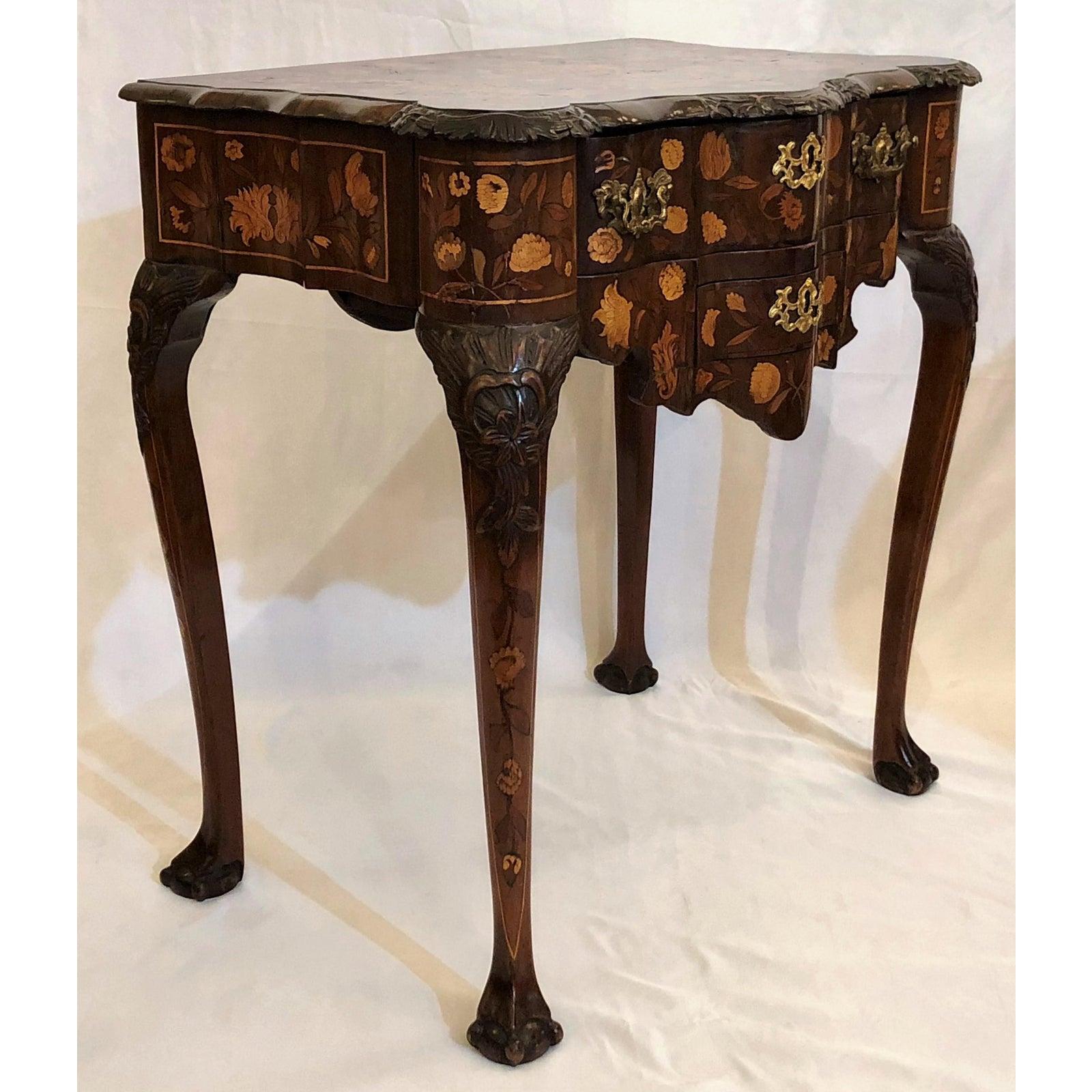 Incrusté Ancienne table console hollandaise en marqueterie de bois de satin marqueté en vente