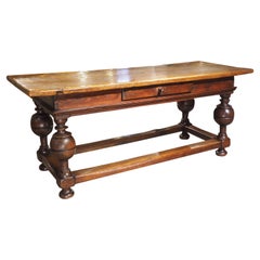 Antico tavolo olandese con gambe a sfera in Oak e pino