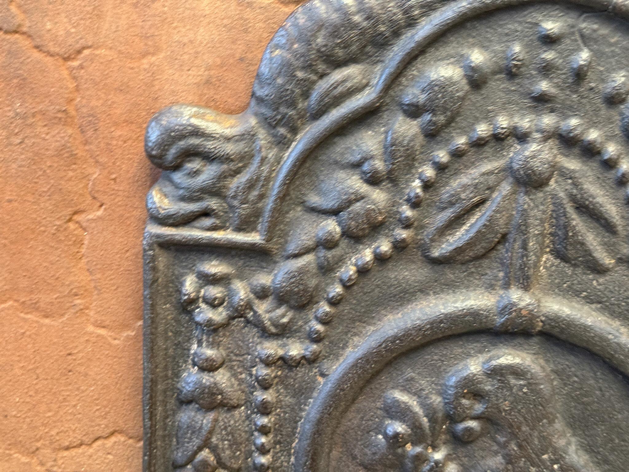 Antique Dutch 'Parrot' Fireback / Backsplash, 17th Century For Sale 2