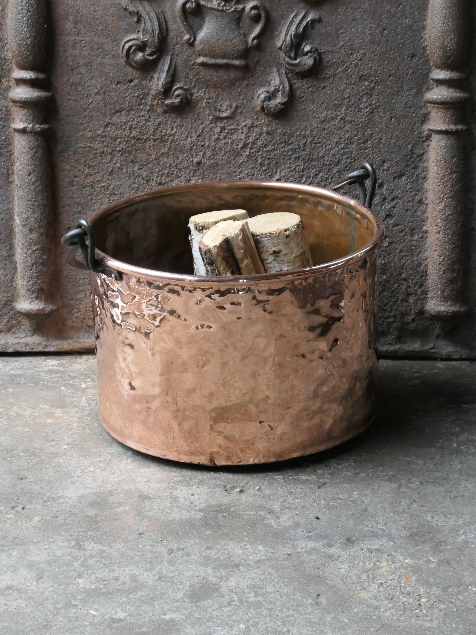 Antique Dutch Polished Copper Log Holder, 18th-19th Century 10