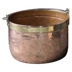Ancien porte-bûches néerlandais en cuivre poli, 18ème siècle