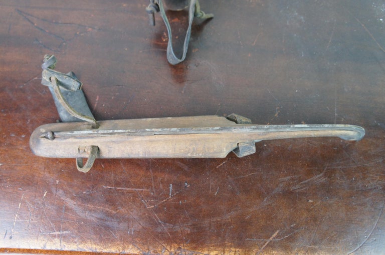 Antique Dutch Metal Wood & Leather Hockey Ice Skates In Good Condition For Sale In Dayton, OH