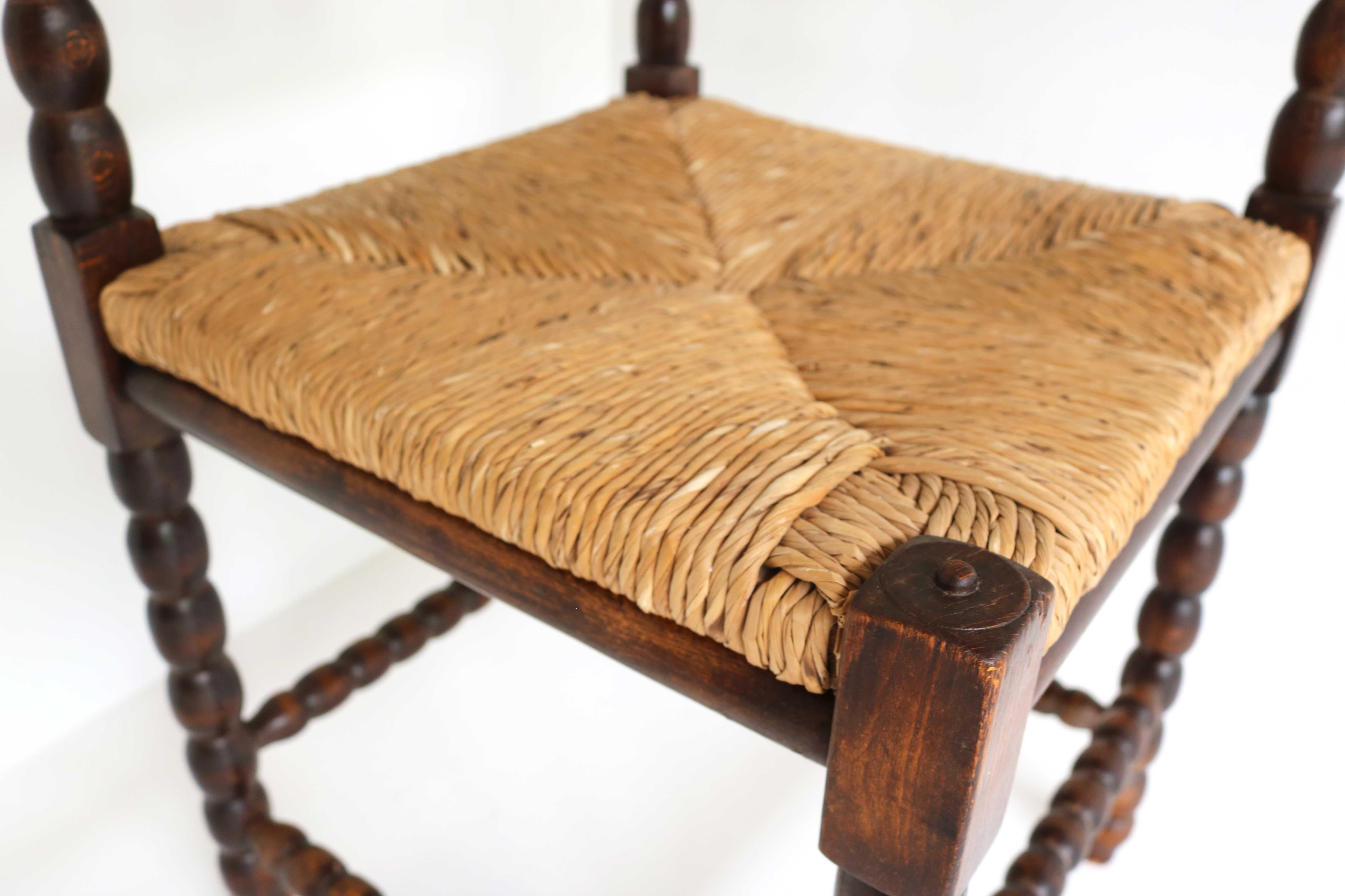 Antiquité - Ruch-Seat Chaise à bobines d'angle en Oak Oak Turned Hand Crafts 1900 en vente 6