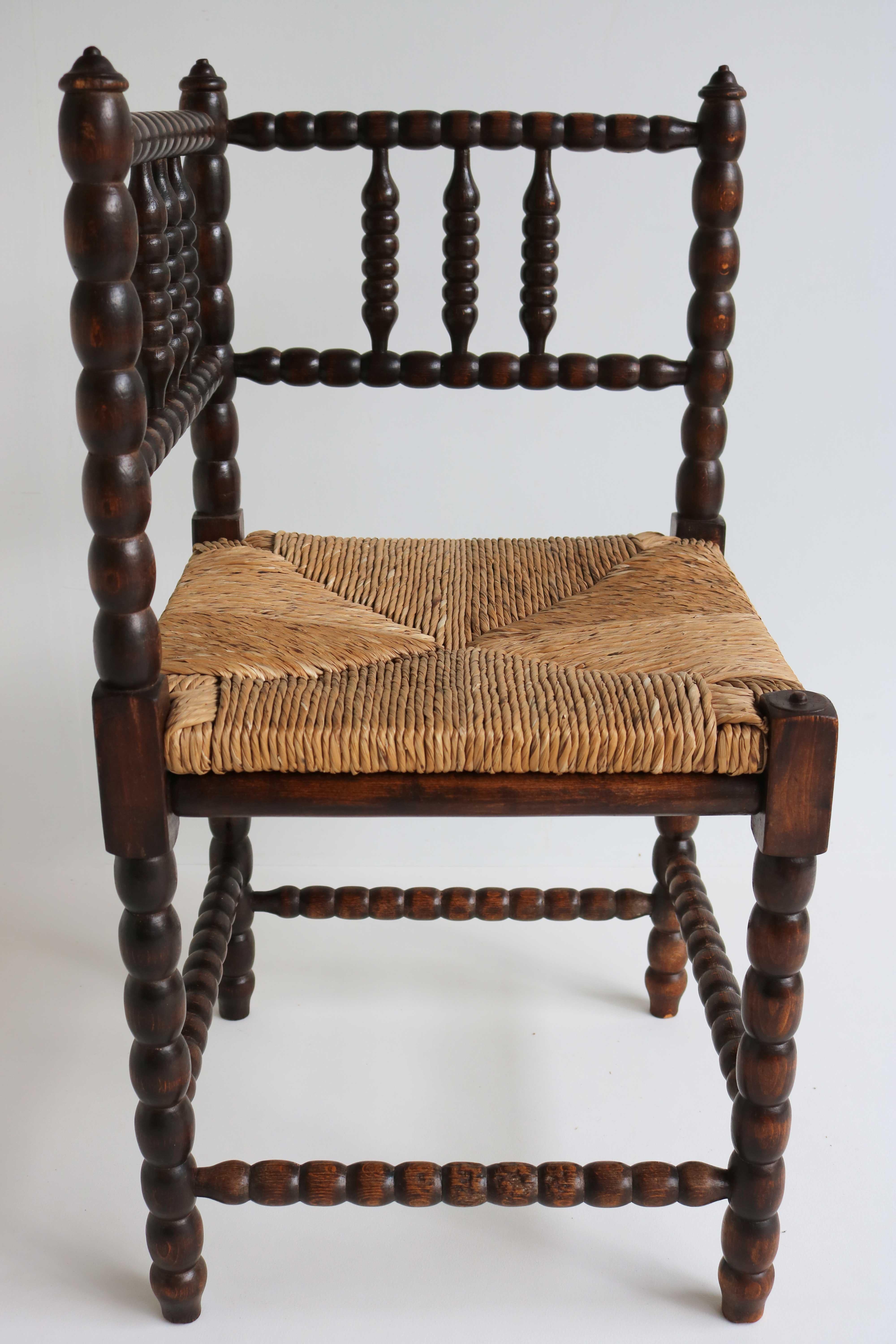 Country Antiquité - Ruch-Seat Chaise à bobines d'angle en Oak Oak Turned Hand Crafts 1900 en vente