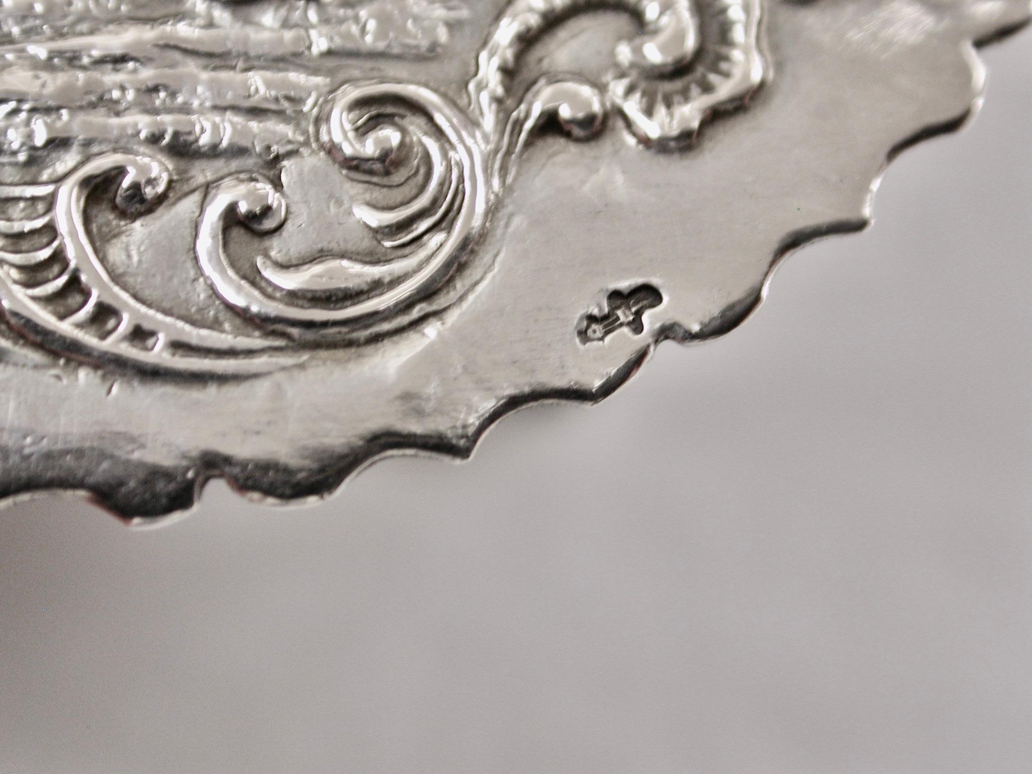 Inizio XX secolo Antico tavolo olandese in miniatura in argento datato Circa 1900 in vendita
