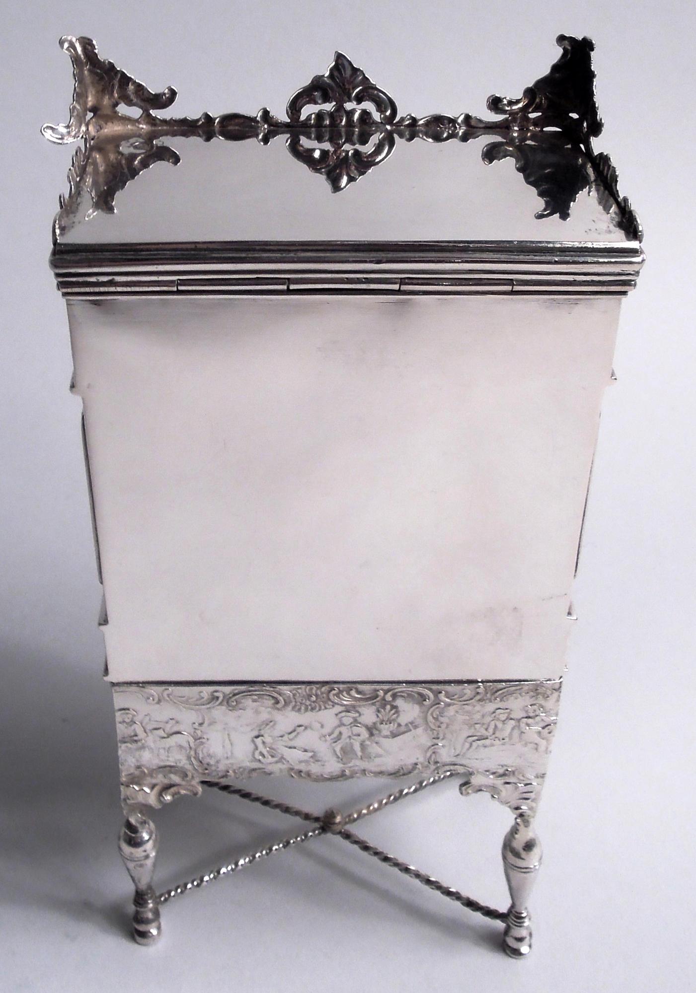 Neorinascimentale Antico mobile da tè olandese in argento rinascimentale, 1907 in vendita