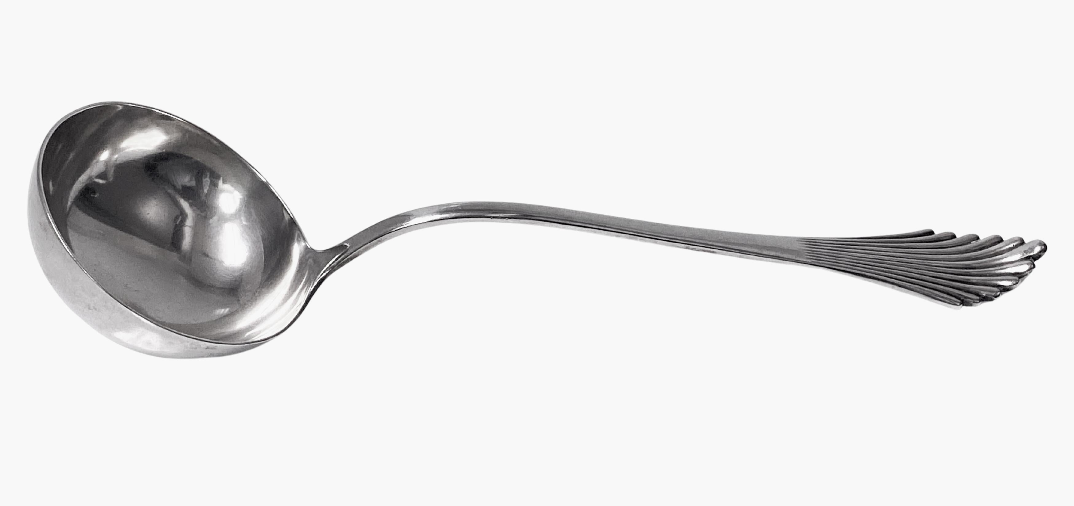 Antique Dutch Silver Soup Ladle Gerritsen Utrecht 1916. Tapered ribbed fan design handle. Full hallmarks and hook to reverse. Length: 12.5 inches. Weight: 8 oz. Condition: Good. Reflections from photography only