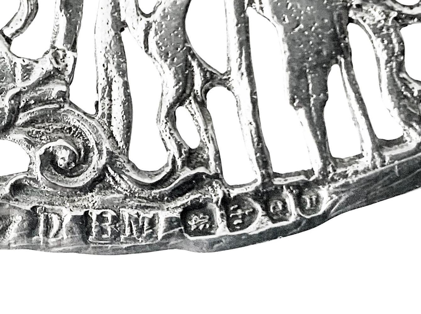 Antigua cuchara holandesa de plata de ley grande y perforada para conservas 1899 en venta 1