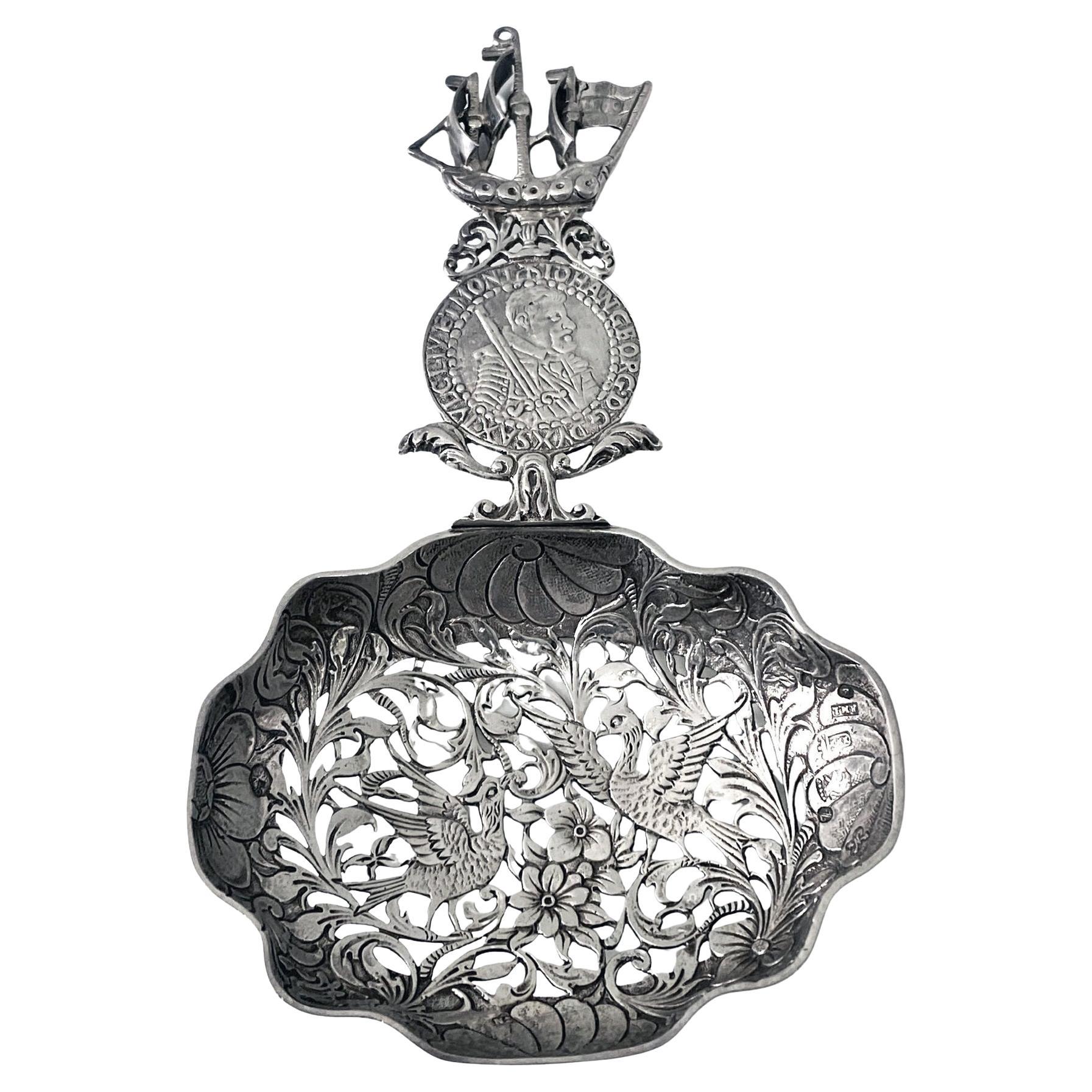 Antigua cuchara de matrimonio holandesa de plata de ley 1909
