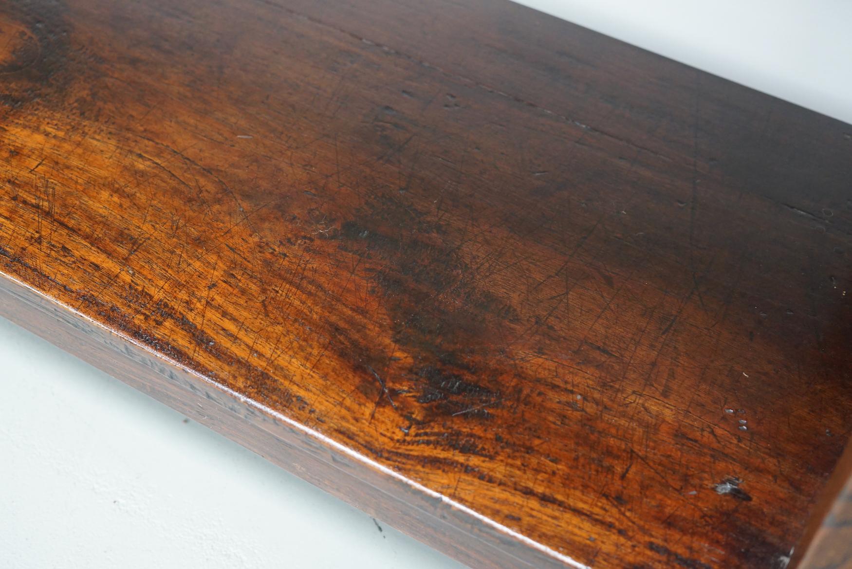 Table d'appoint hollandaise ancienne en teck / Oak Coloni rustique en vente 4