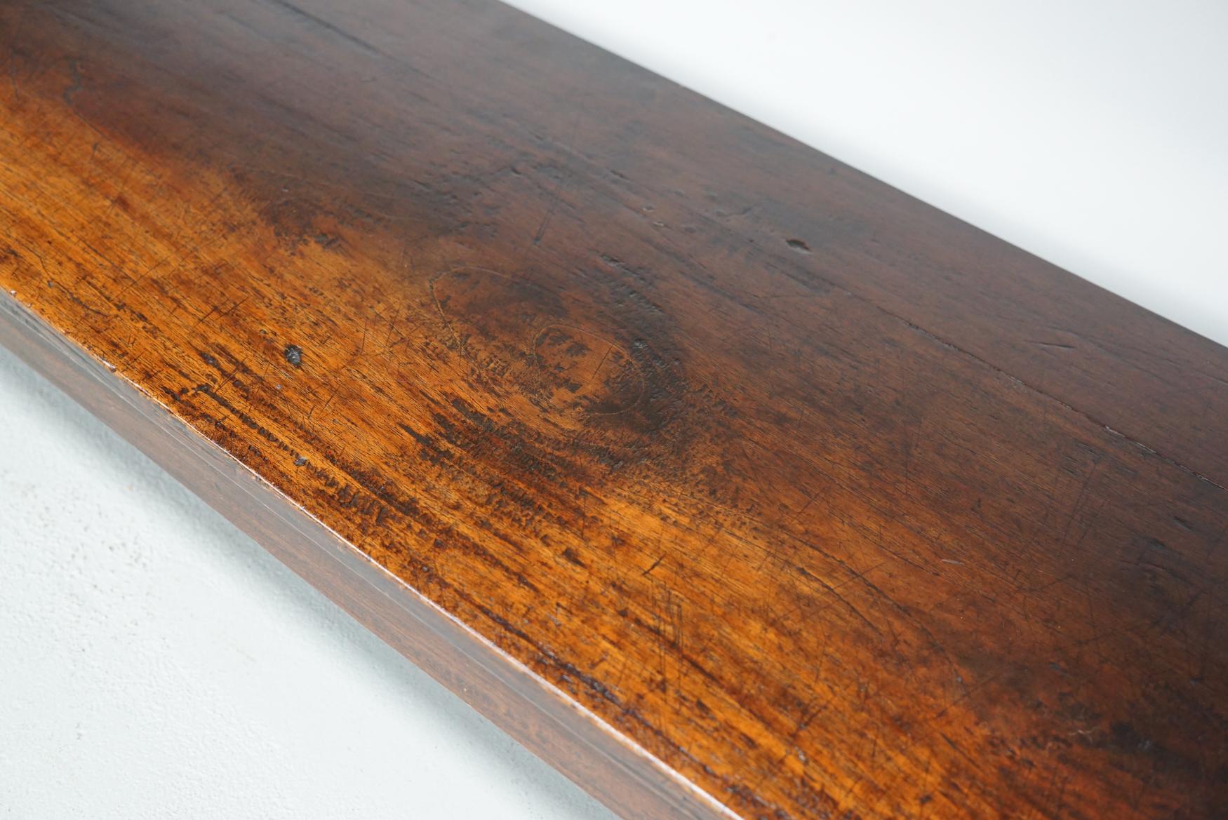 Table d'appoint hollandaise ancienne en teck / Oak Coloni rustique en vente 5