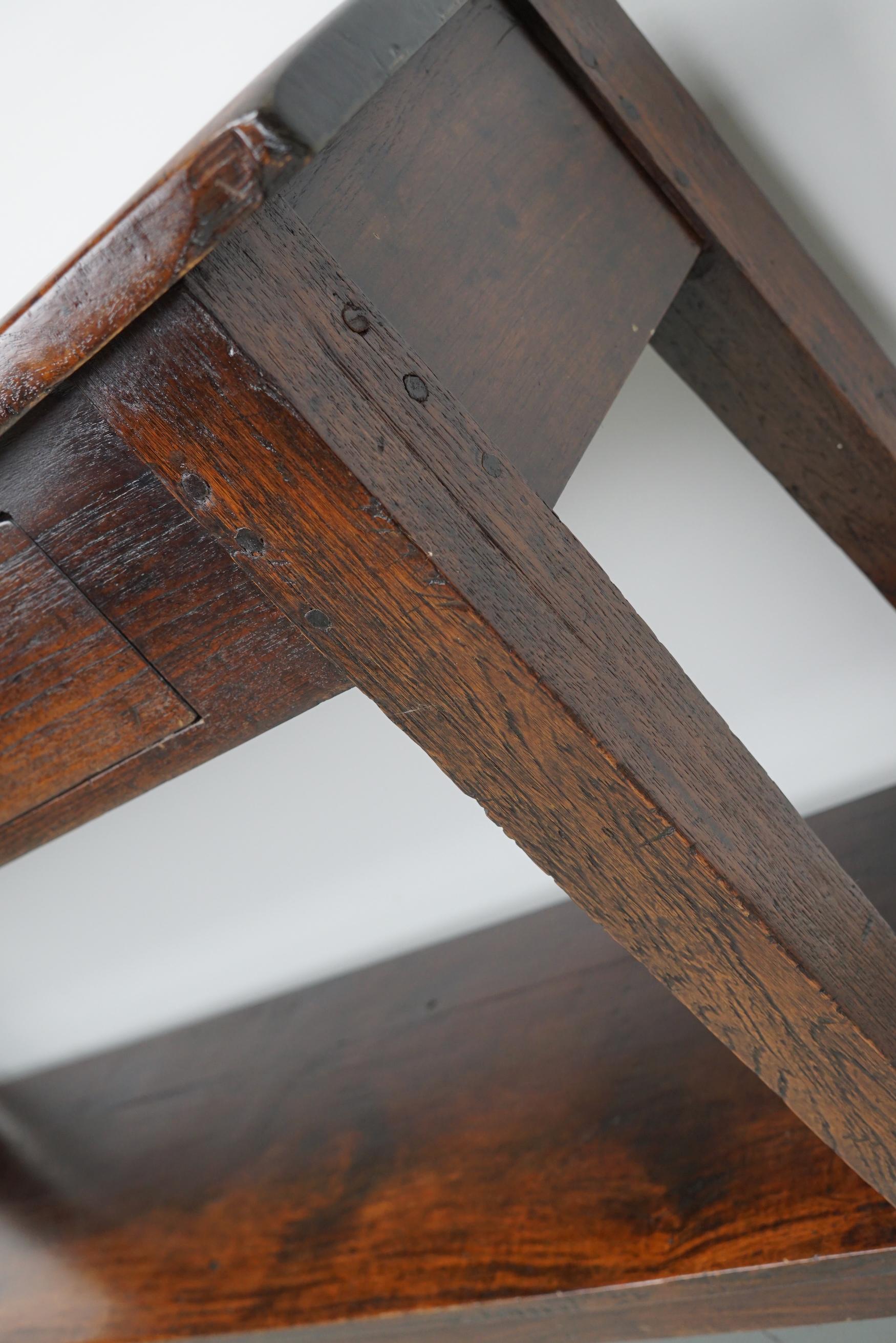 Table d'appoint hollandaise ancienne en teck / Oak Coloni rustique en vente 9