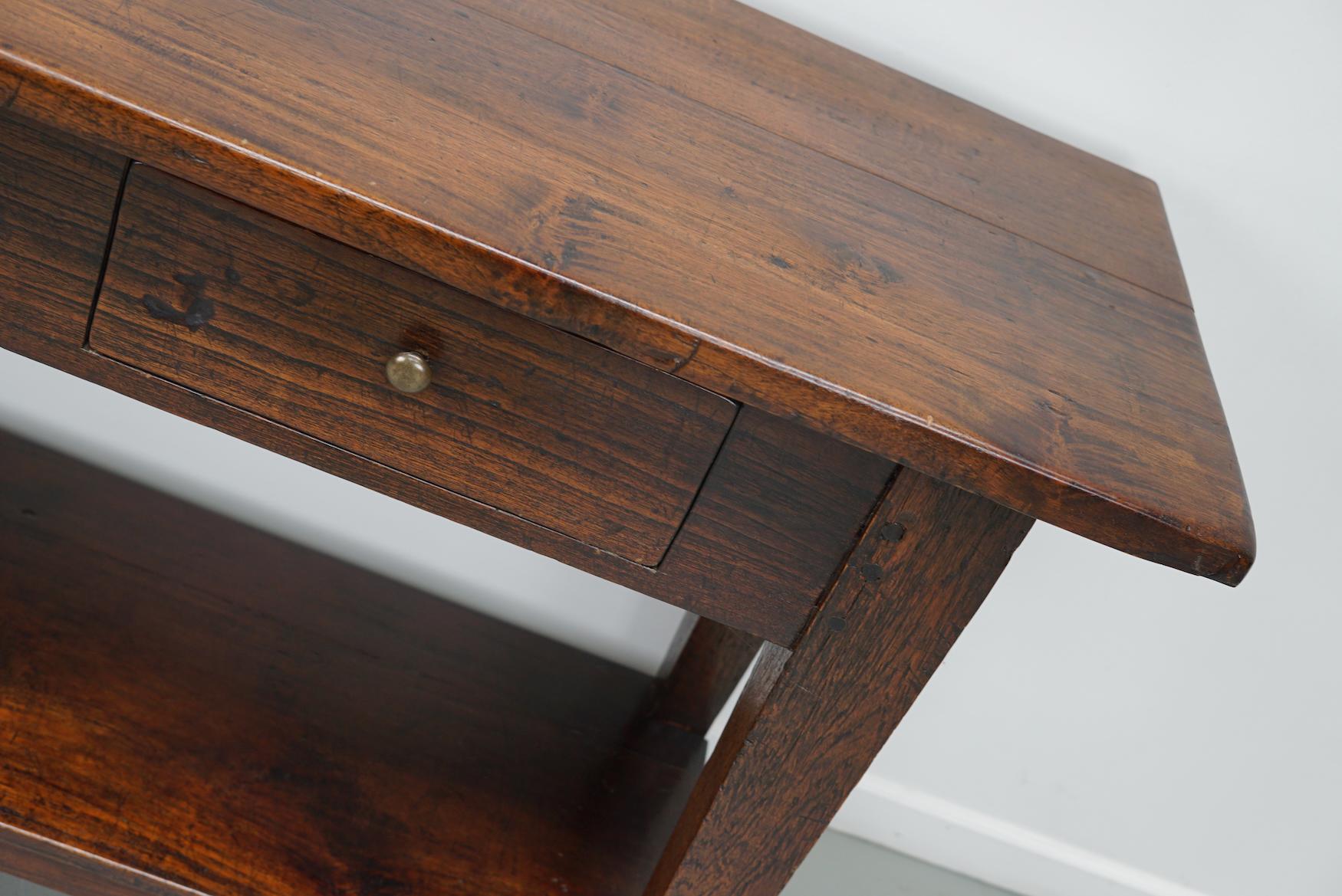 Néerlandais Table d'appoint hollandaise ancienne en teck / Oak Coloni rustique en vente