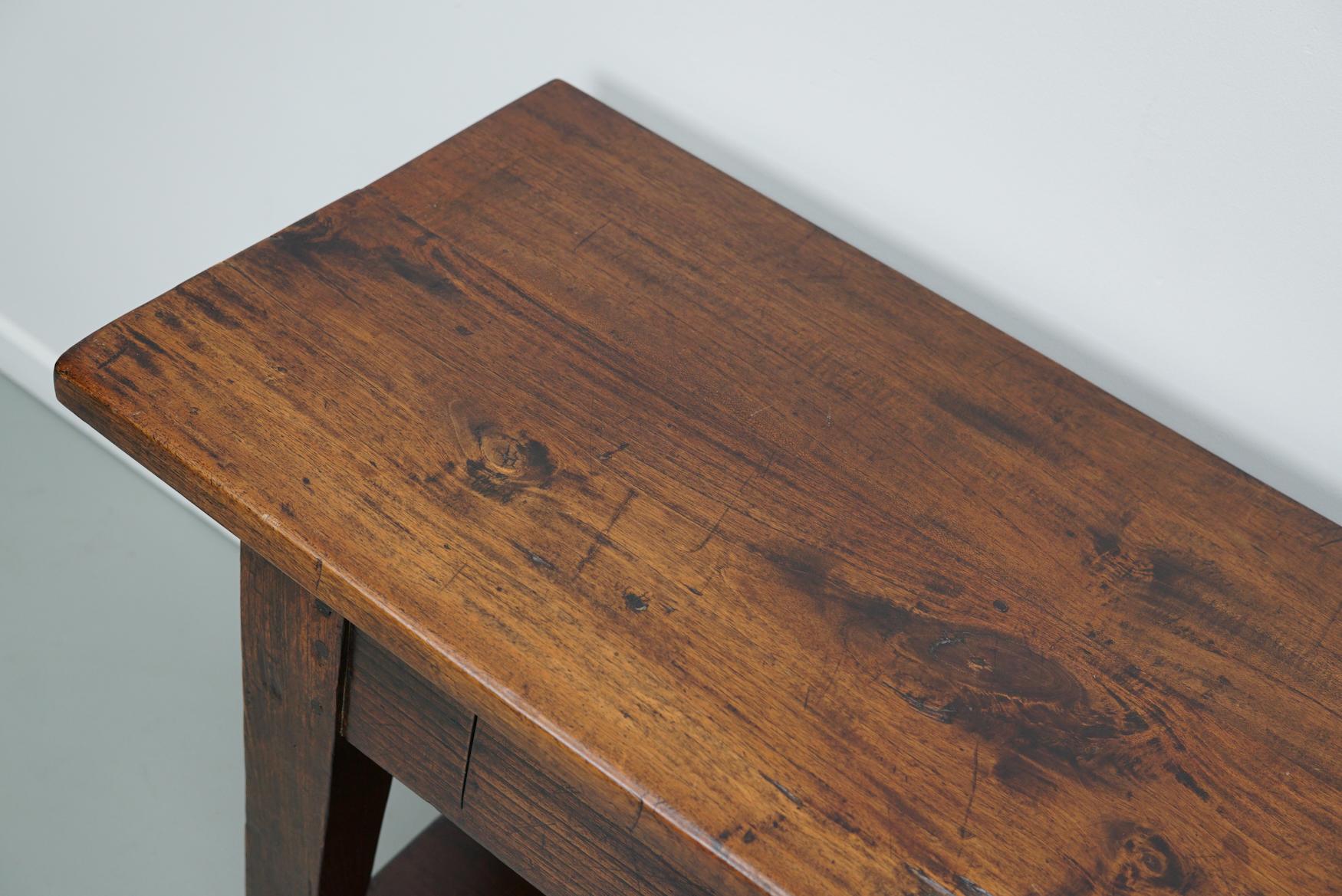 Teck Table d'appoint hollandaise ancienne en teck / Oak Coloni rustique en vente