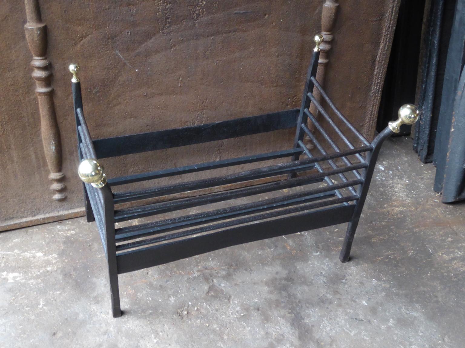 Antique Dutch Victorian Fireplace Grate or Fire Basket, 19th Century For Sale 1