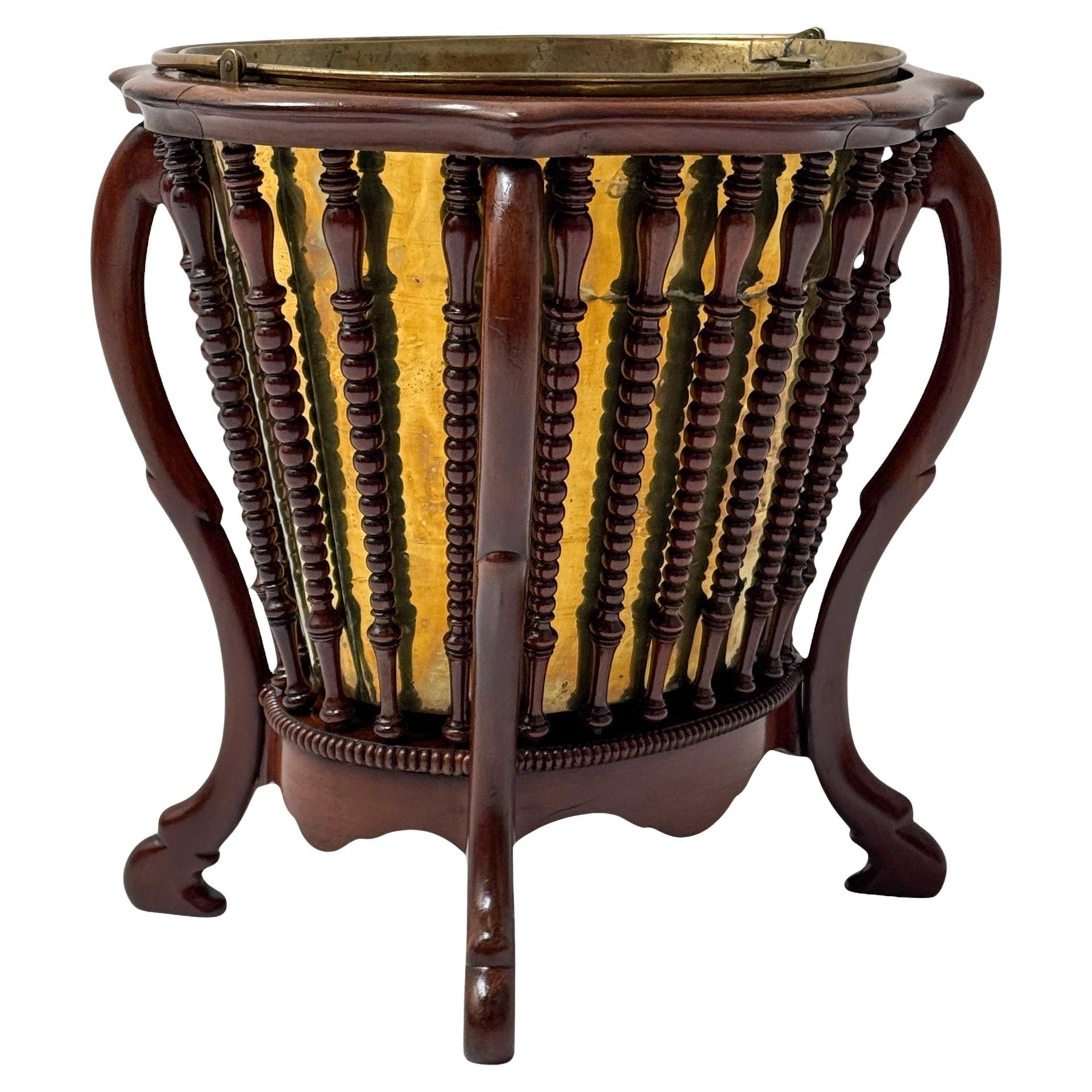 Antigua estufa de té victoriana holandesa de nogal, década de 1870 en venta
