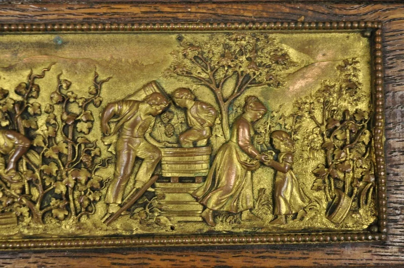 Unknown Antique E. Schutzmarke Oak Wood Figural Bronze Relief Jewelry Box Casket For Sale