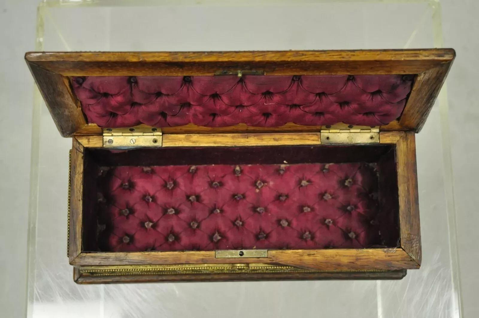 Antique E. Schutzmarke Oak Wood Figural Bronze Relief Jewelry Box Casket For Sale 1