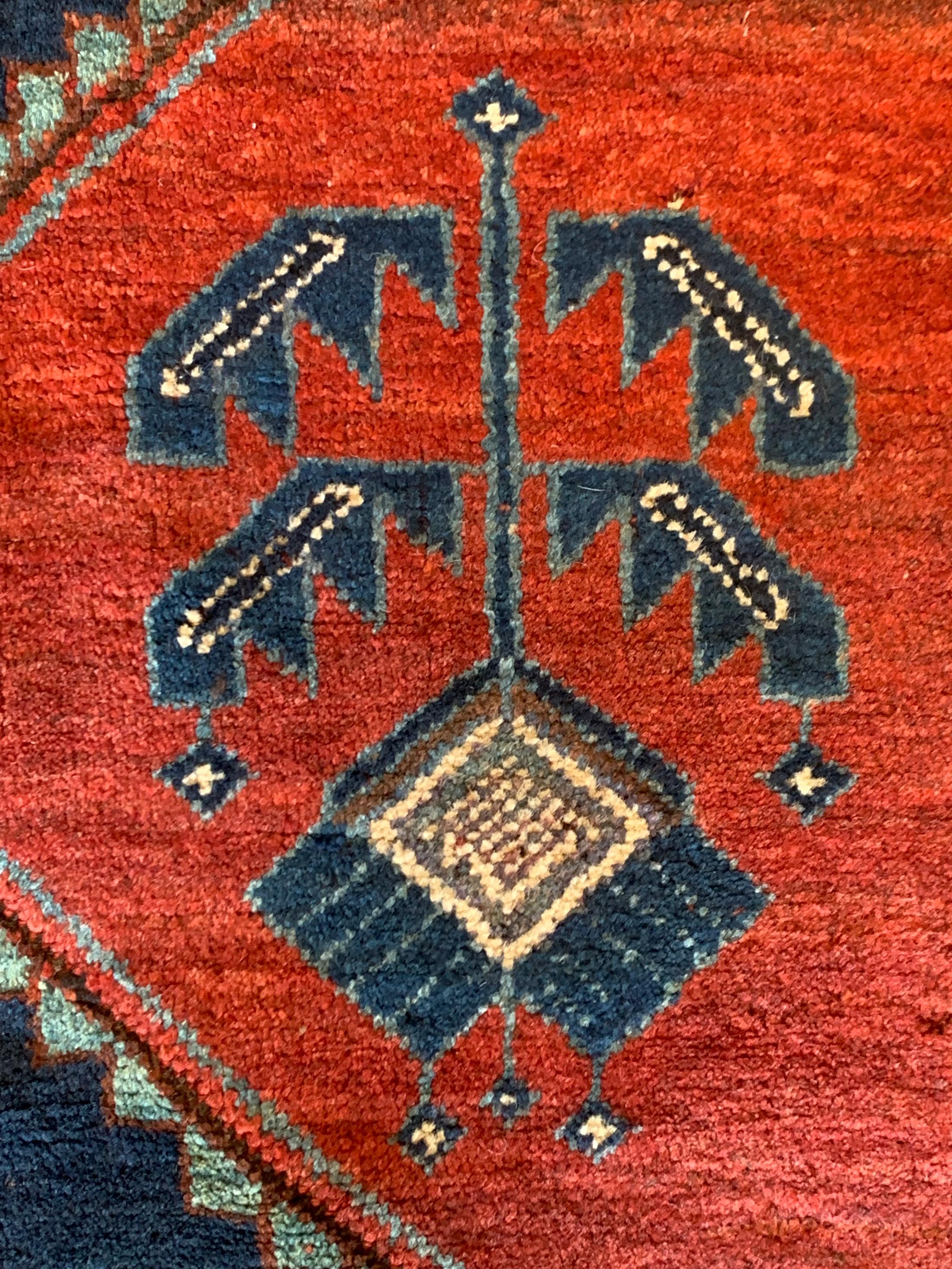Antique Eagle Kazak Rug, circa Late 1800s In Good Condition For Sale In San Mateo, CA