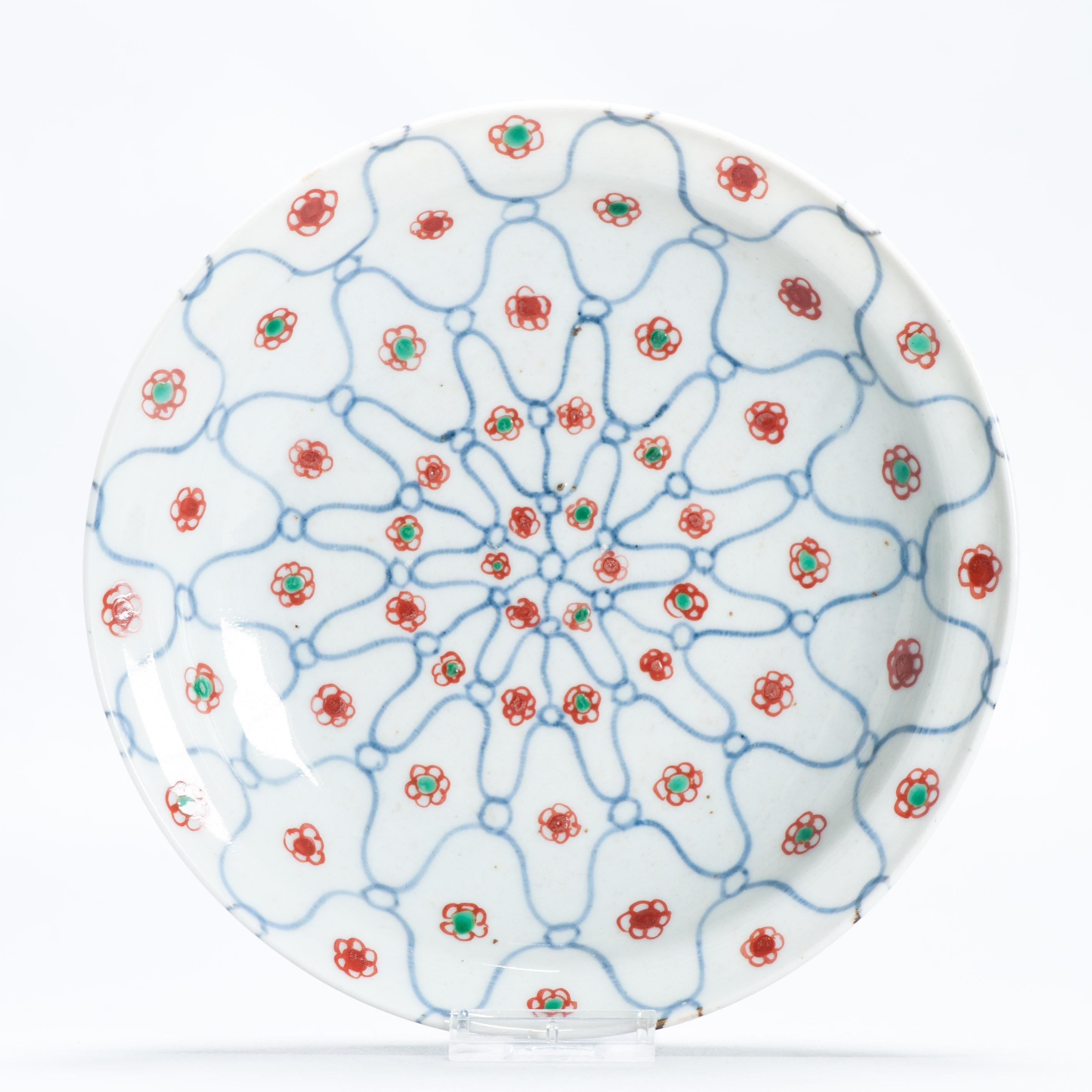 18th Century and Earlier Antique Early 17th Century Ming Chinese Porcelain Dish Fishnet Plum Pattern For Sale