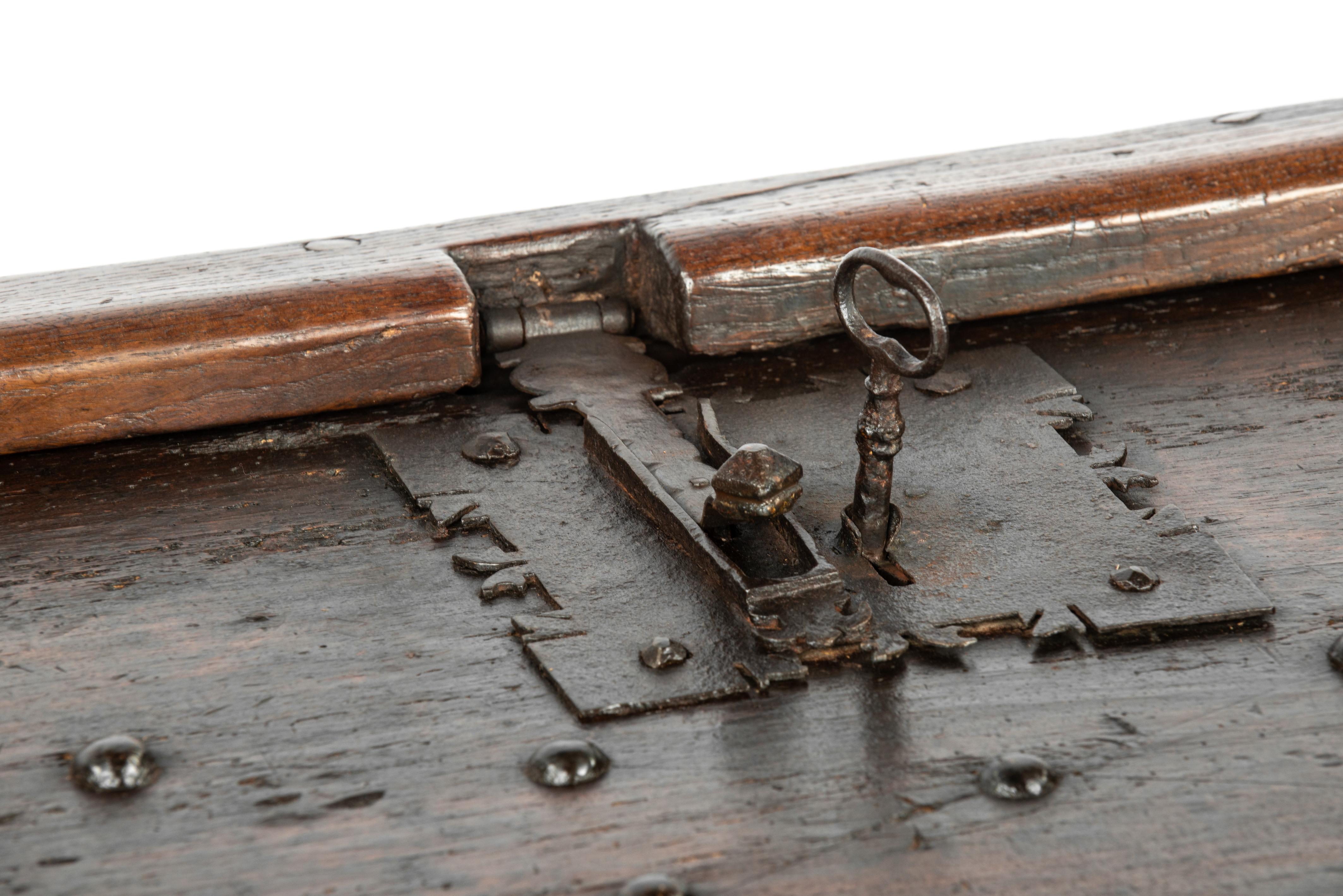 Antique Early 17th Century Spanish Dark Brown Chestnut Wood Trunk or Chest  For Sale 5