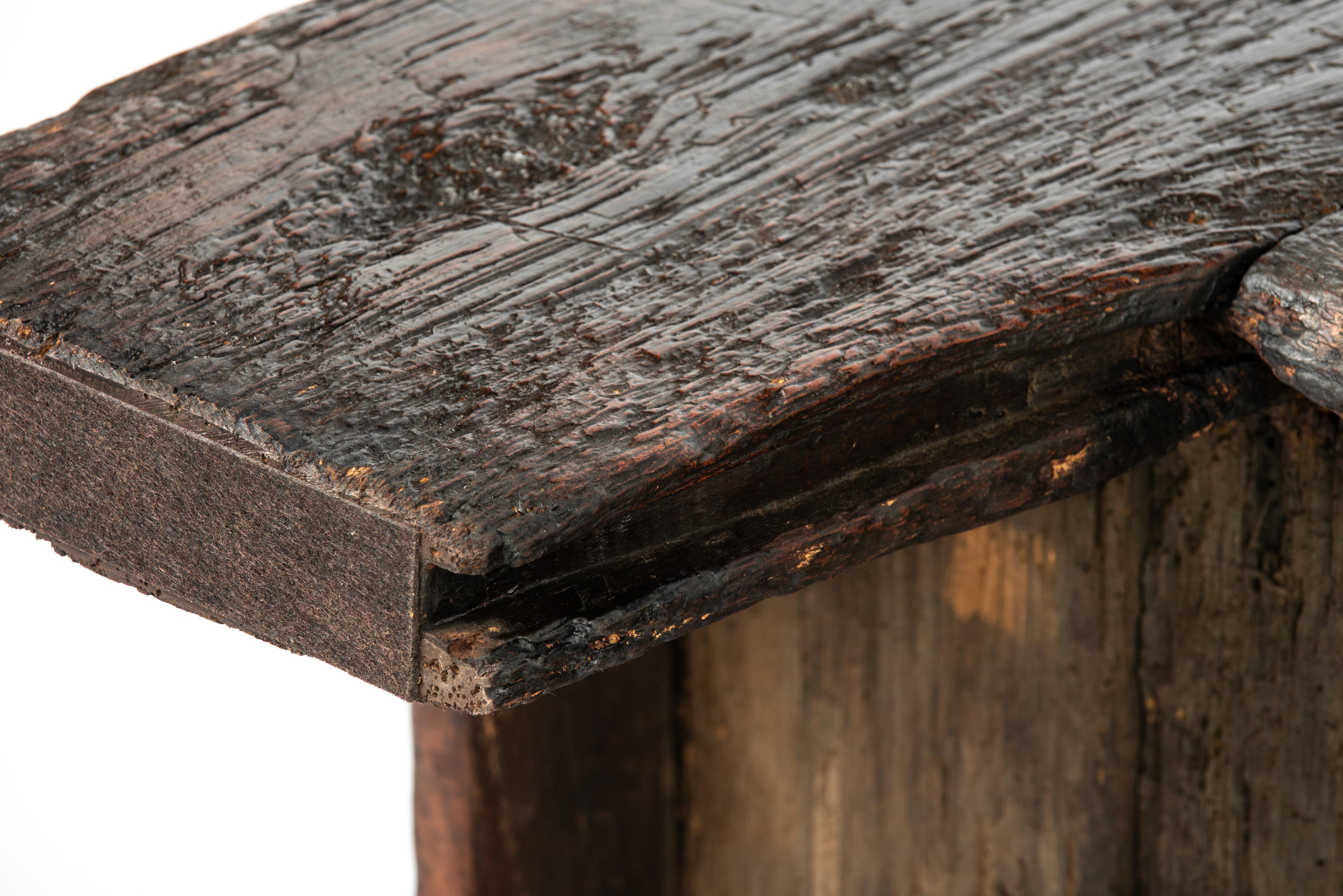 Antique Early 17th Century Spanish Dark Brown Chestnut Wood Trunk or Chest  For Sale 6