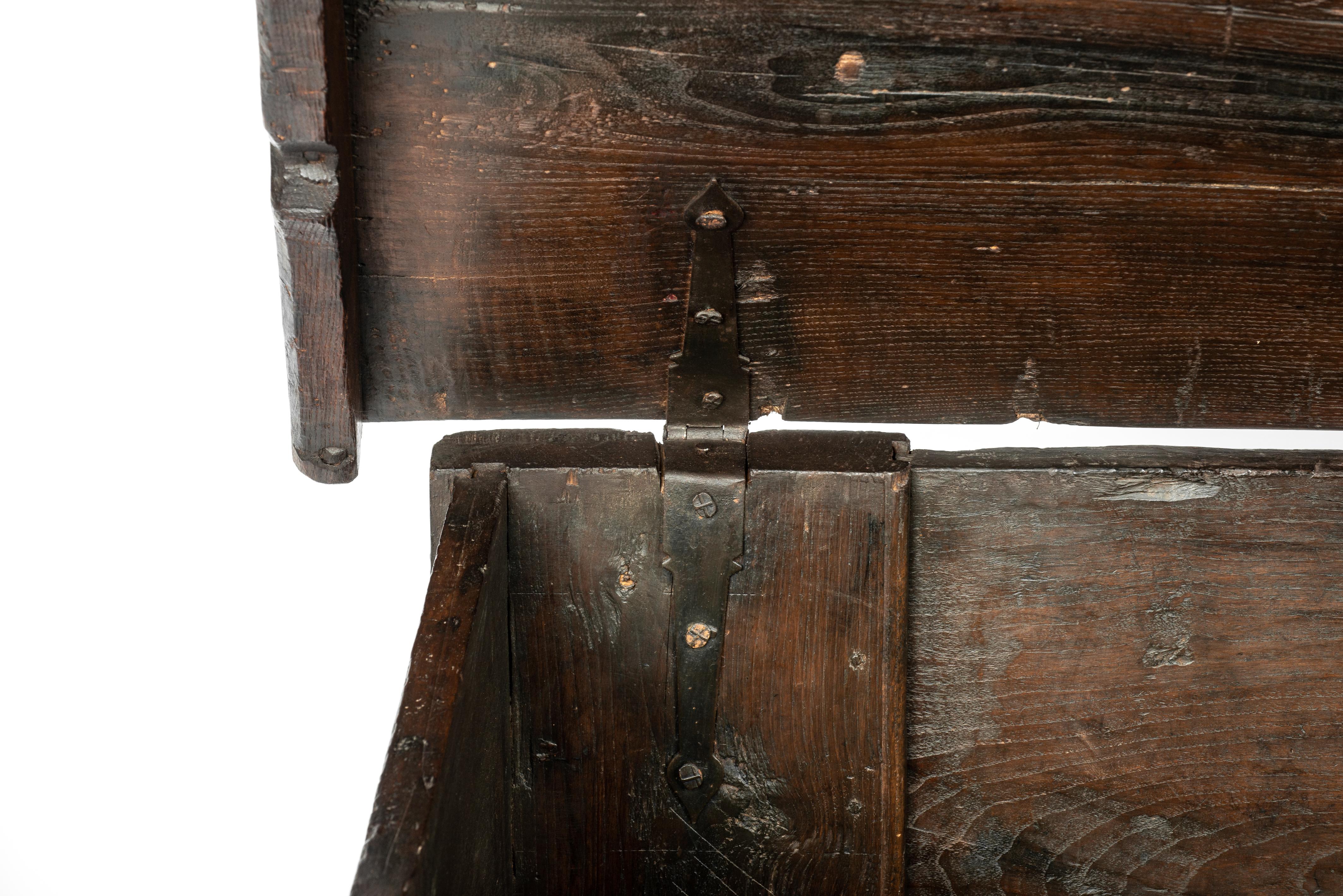 Antique Early 17th Century Spanish Dark Brown Chestnut Wood Trunk or Chest  For Sale 9