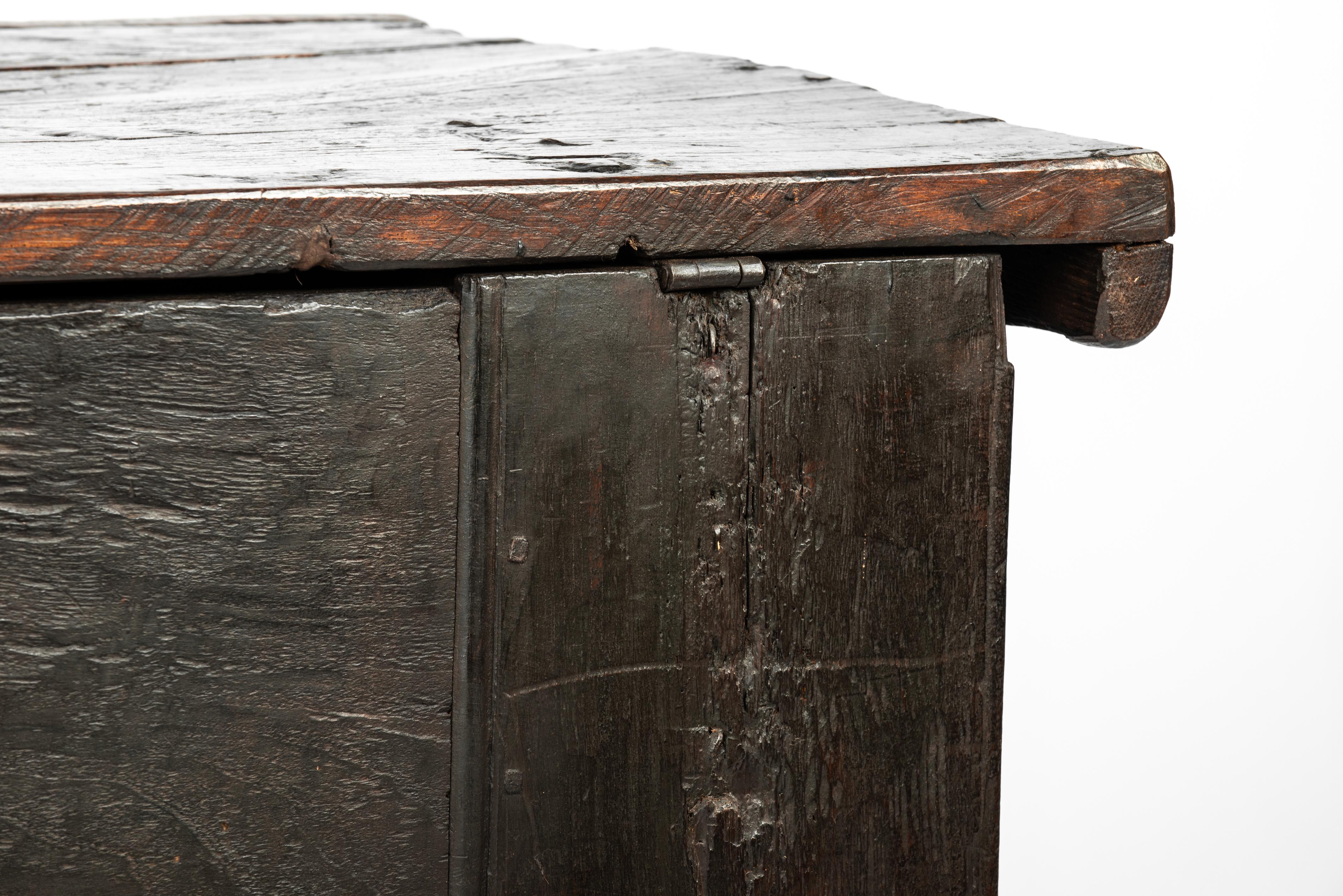 Antique Early 17th Century Spanish Dark Brown Chestnut Wood Trunk or Chest  For Sale 3