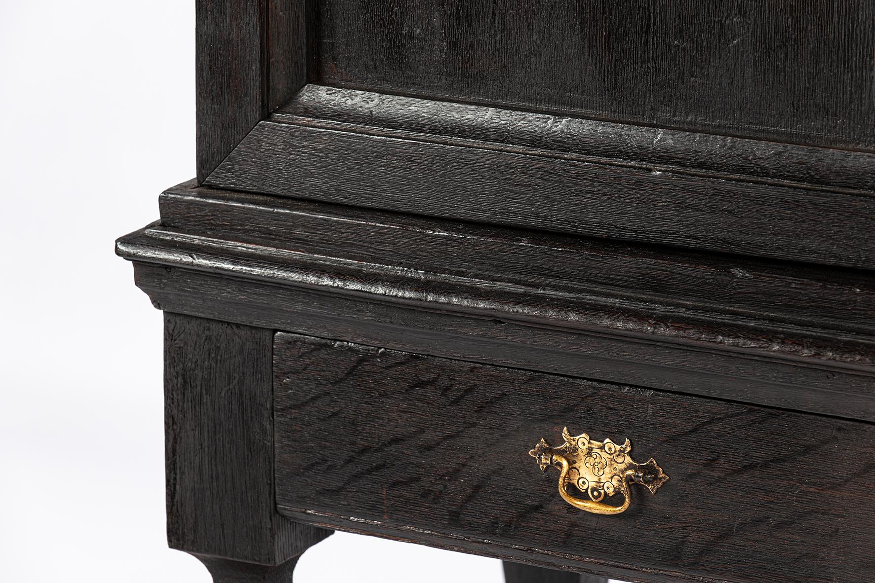 Antique early 18th century Dutch blacked oak two door table cabinet for TV For Sale 10