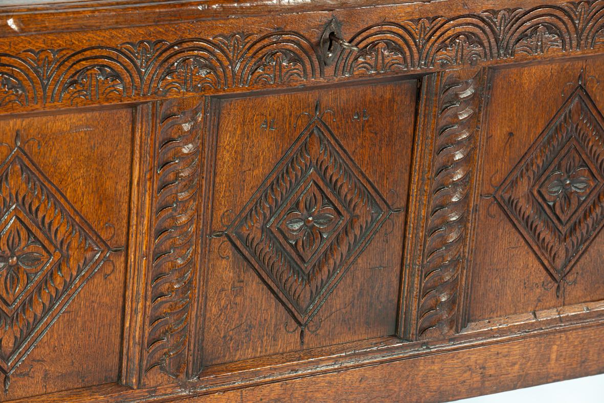 Antique early 18th century English warm brown chest or trunk with rich carvings For Sale 1
